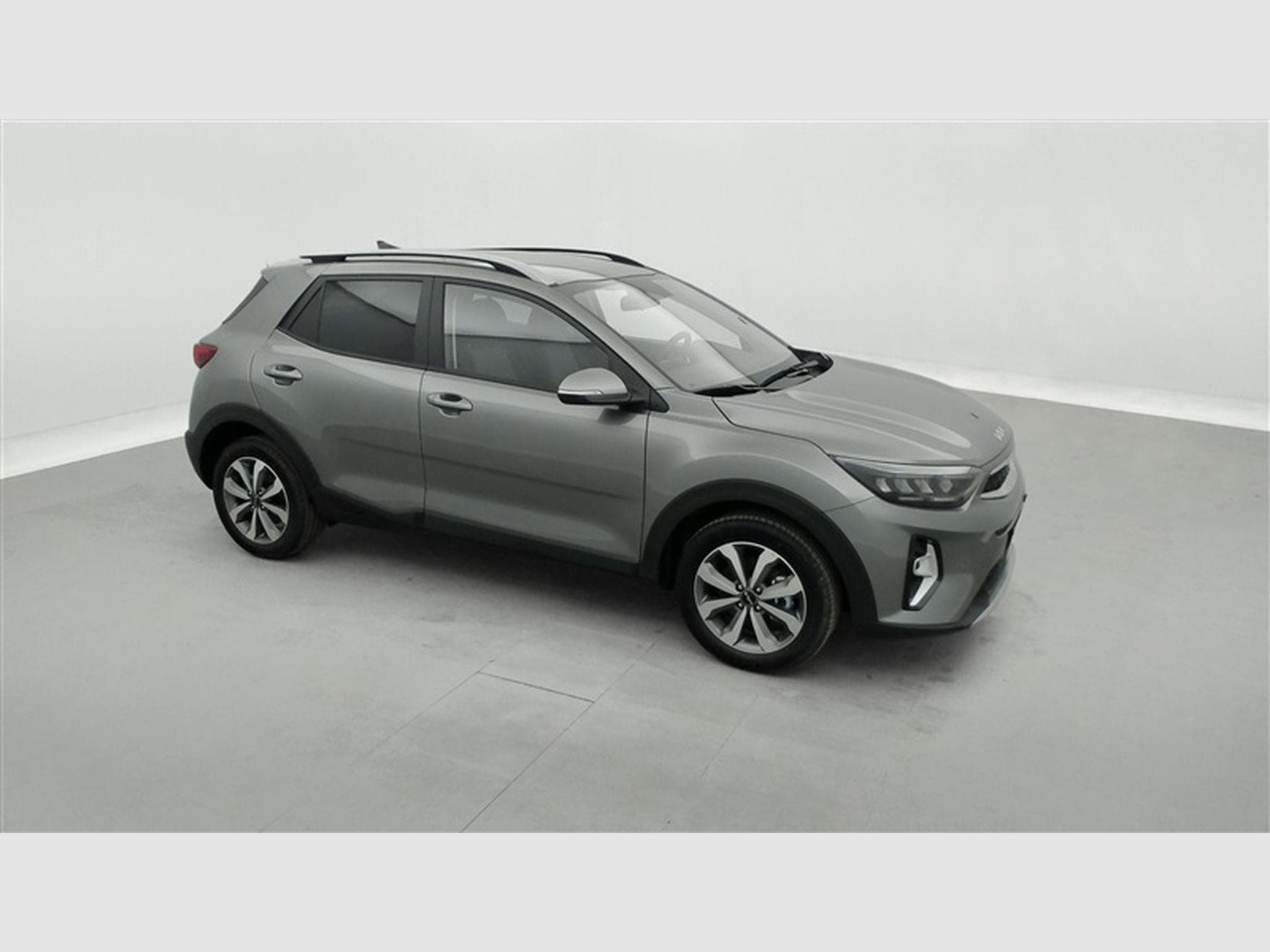 Kia Stonic 1.2 MPI 79cv Silver NAVI / CAMERA / CARPLAY / ALU (2025) - Foto 22