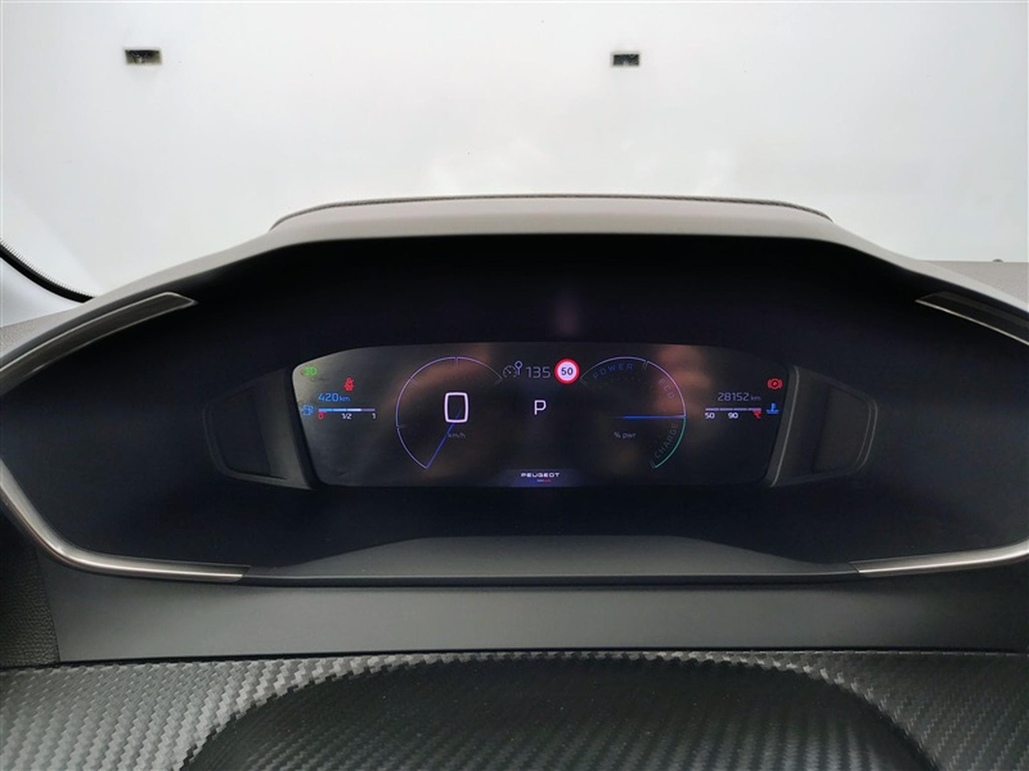 Peugeot 208 1.2 Hybrid 100cv e-DSC6 Allure CARPLAY / FULL LED / S-CUIR (2025) - Foto 10