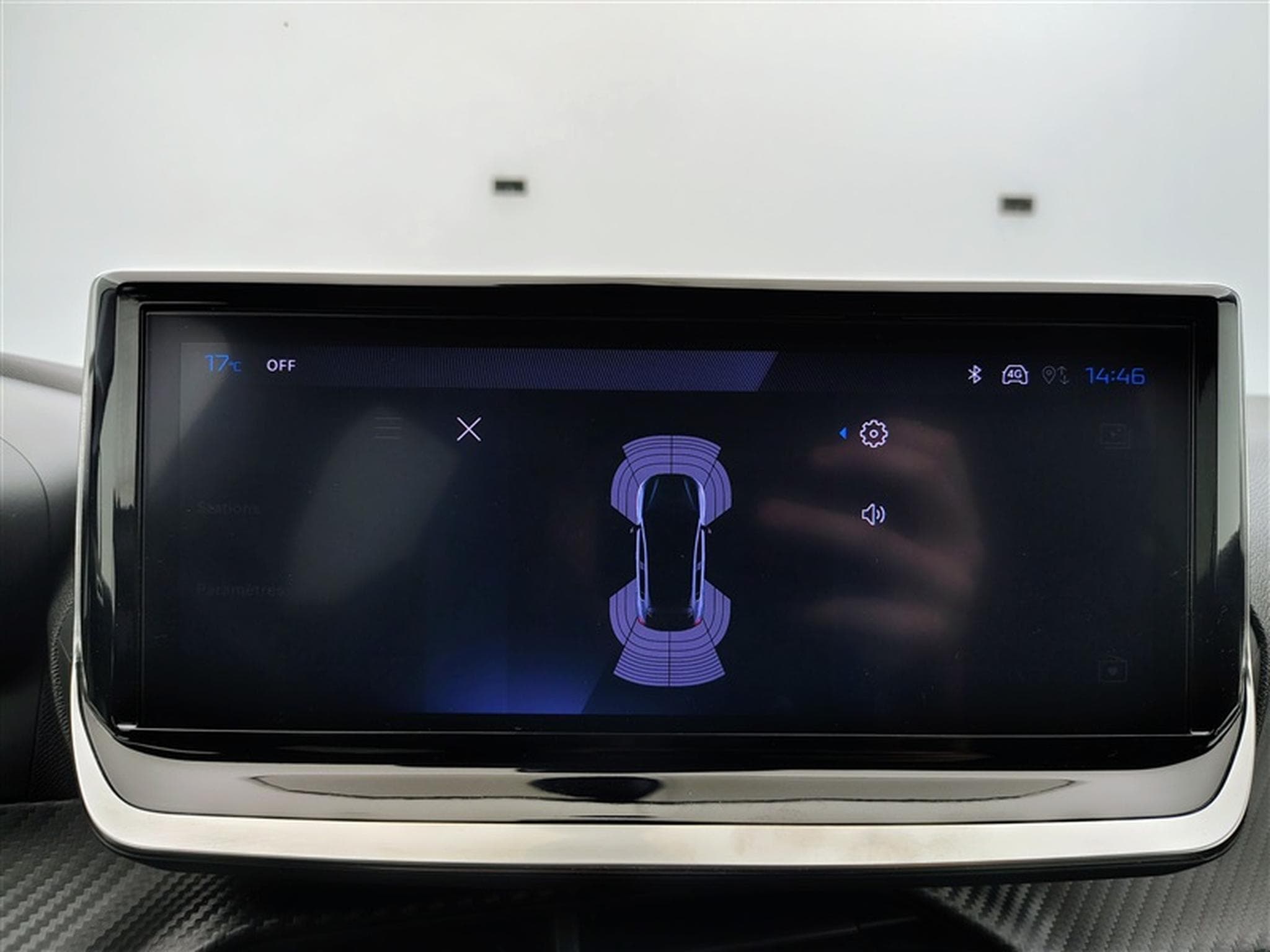 Peugeot 208 1.2 Hybrid 100cv e-DSC6 Allure CARPLAY / FULL LED / S-CUIR (2025) - Foto 18