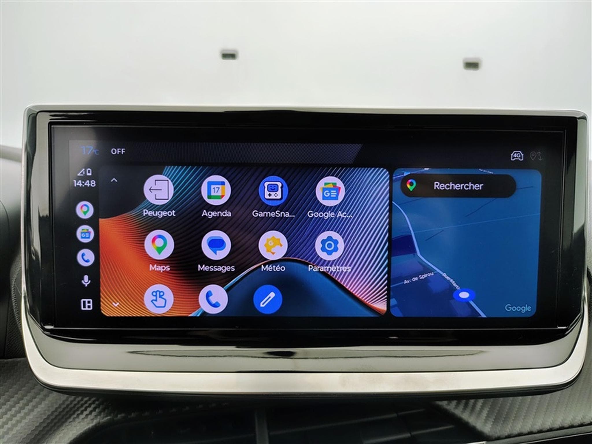 Peugeot 208 1.2 Hybrid 100cv e-DSC6 Allure CARPLAY / FULL LED / S-CUIR (2025) - Foto 20
