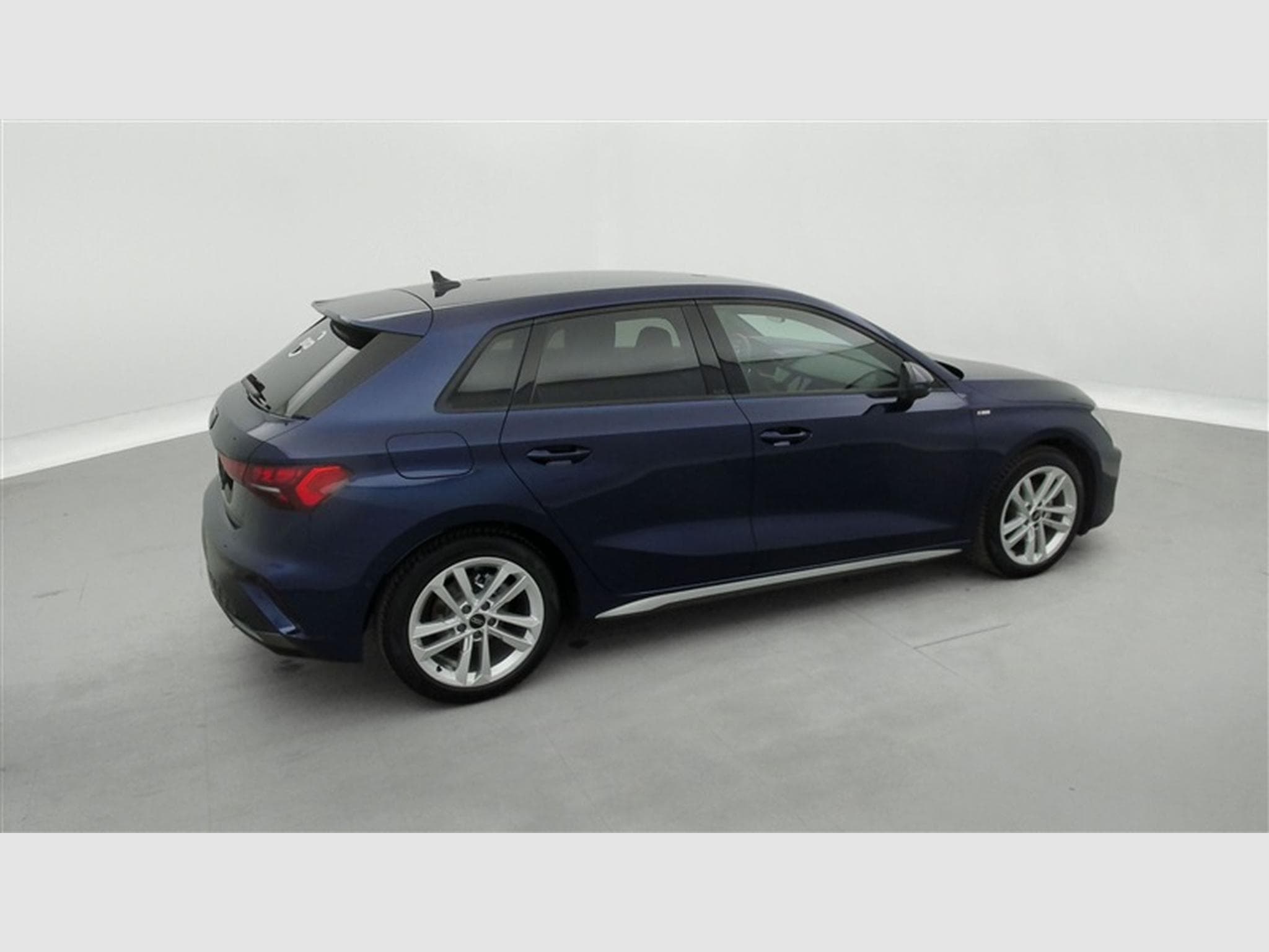 Audi A3 Sportback S line CUIR/CAM/CARPLAY (2026) - Foto 25