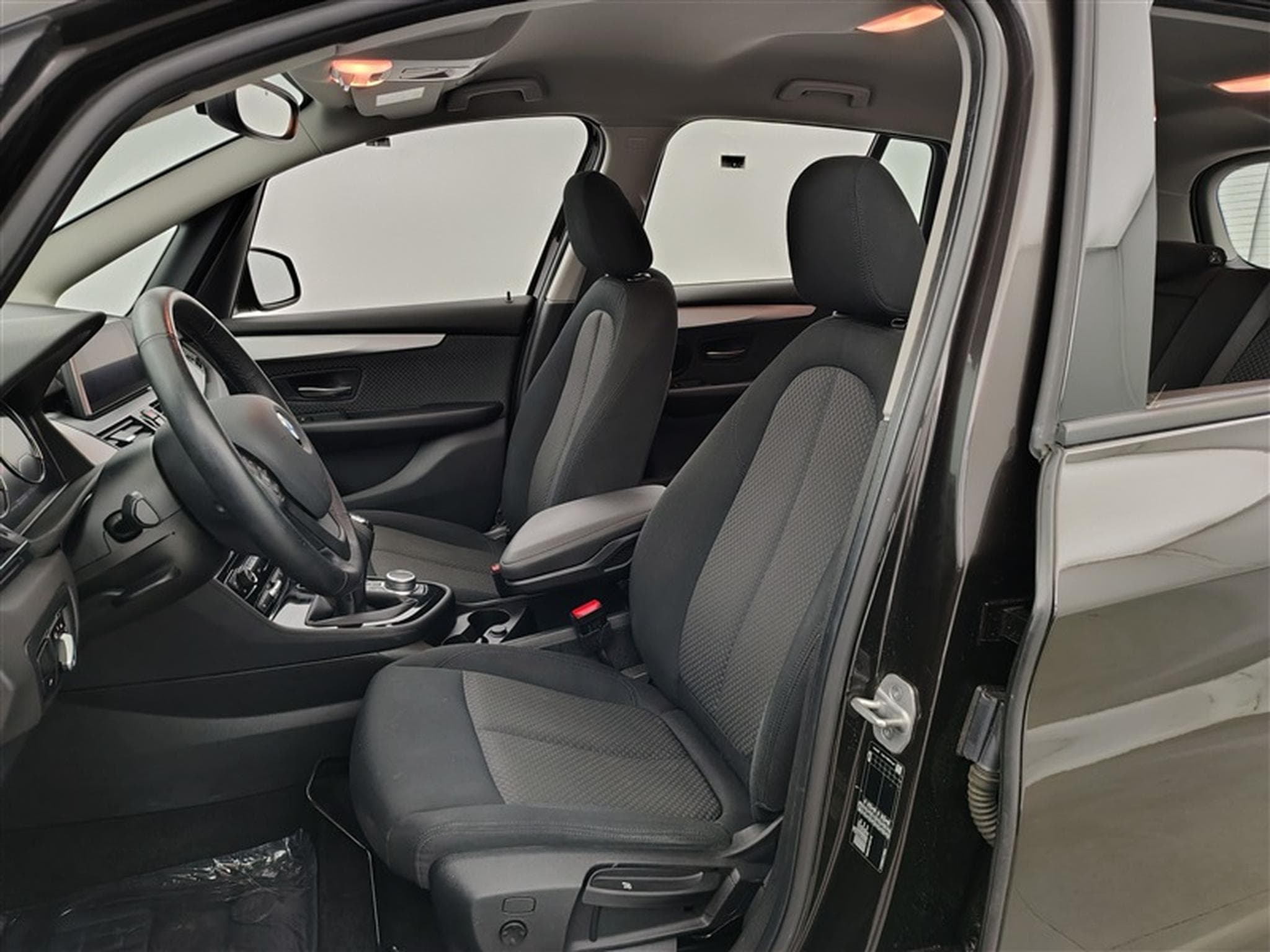 BMW 216 d Gran Tourer Navi / Led / PDC av+ar (2020) - Foto 7