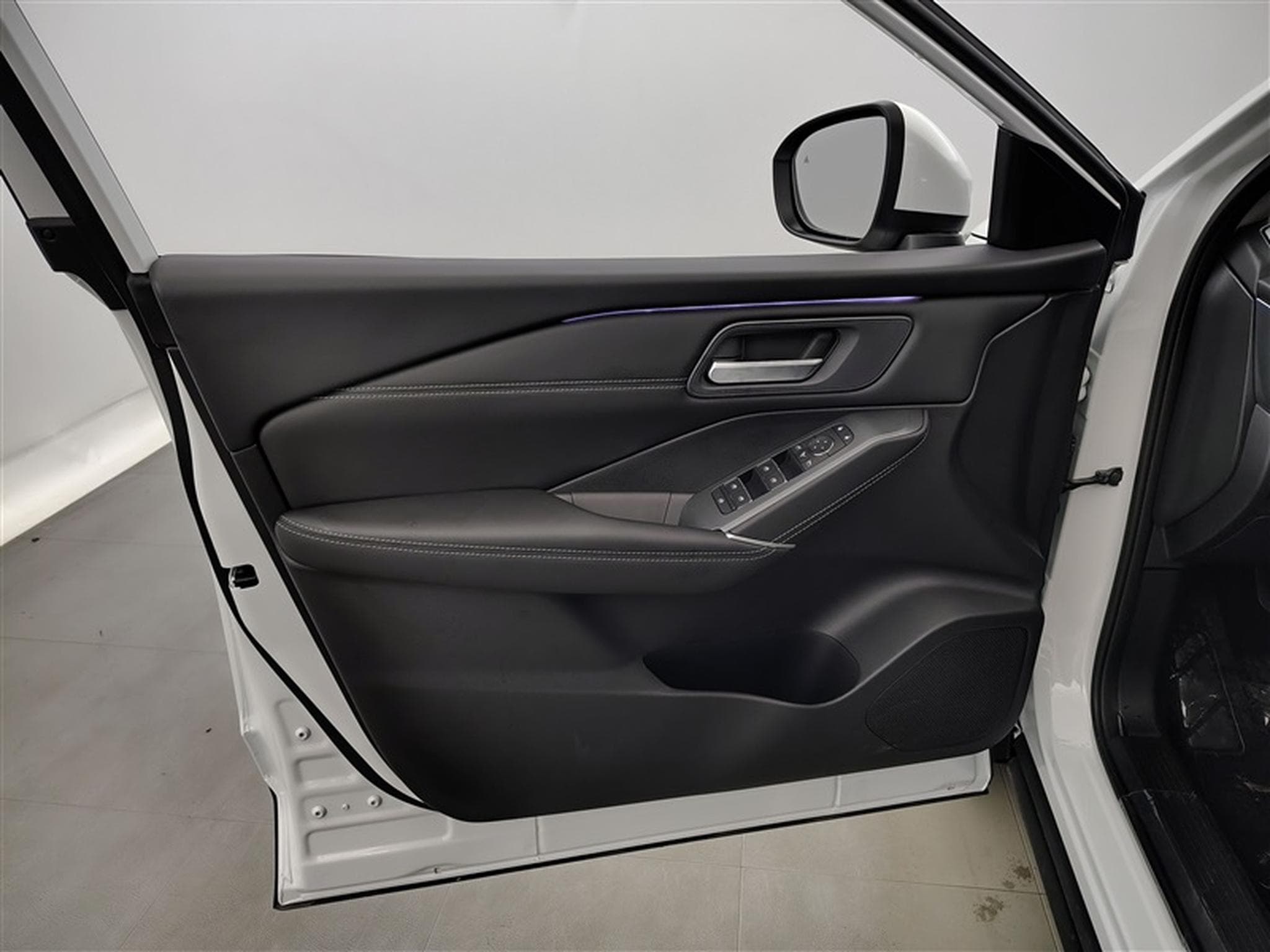 Nissan Qashqai 1.3 DIG-T MHEV X-Tronic N-Connecta CARPLAY / FULL LED / CAM (2026) - Foto 18