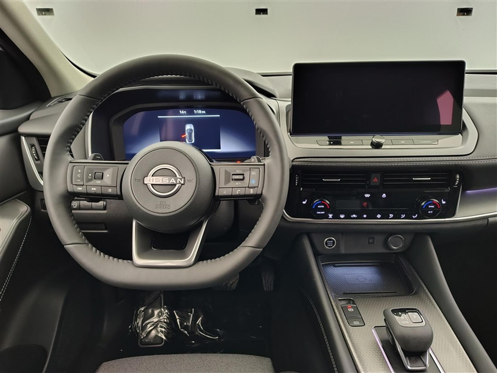 Nissan Qashqai 1.3 DIG-T MHEV X-Tronic N-Connecta CARPLAY / FULL LED / CAM (2026) - Foto 9