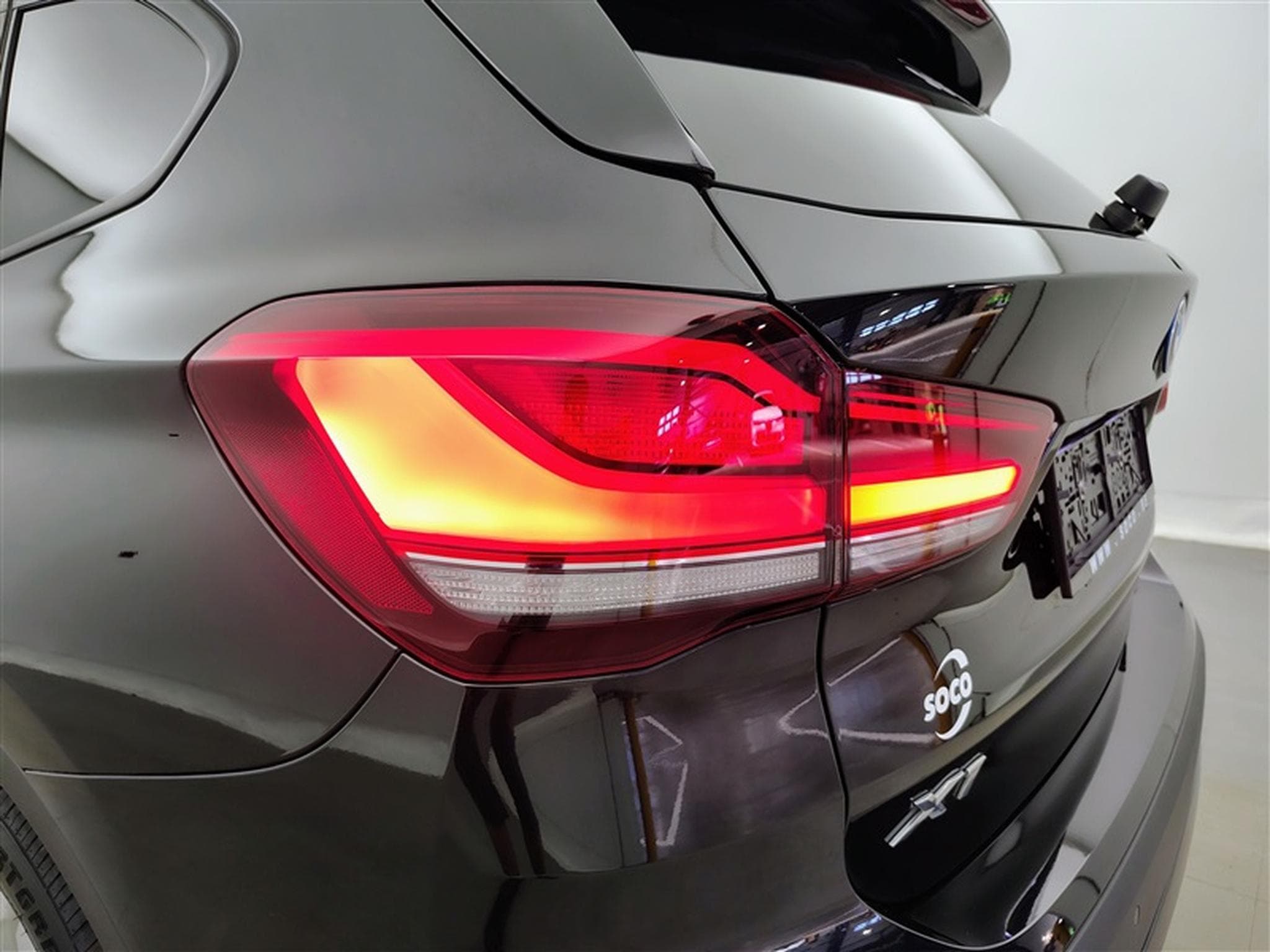 BMW X1 PHEV 1.5iA xDrive25e NAVI / FULL LED / PDC AV-AR (2021) - Foto 16
