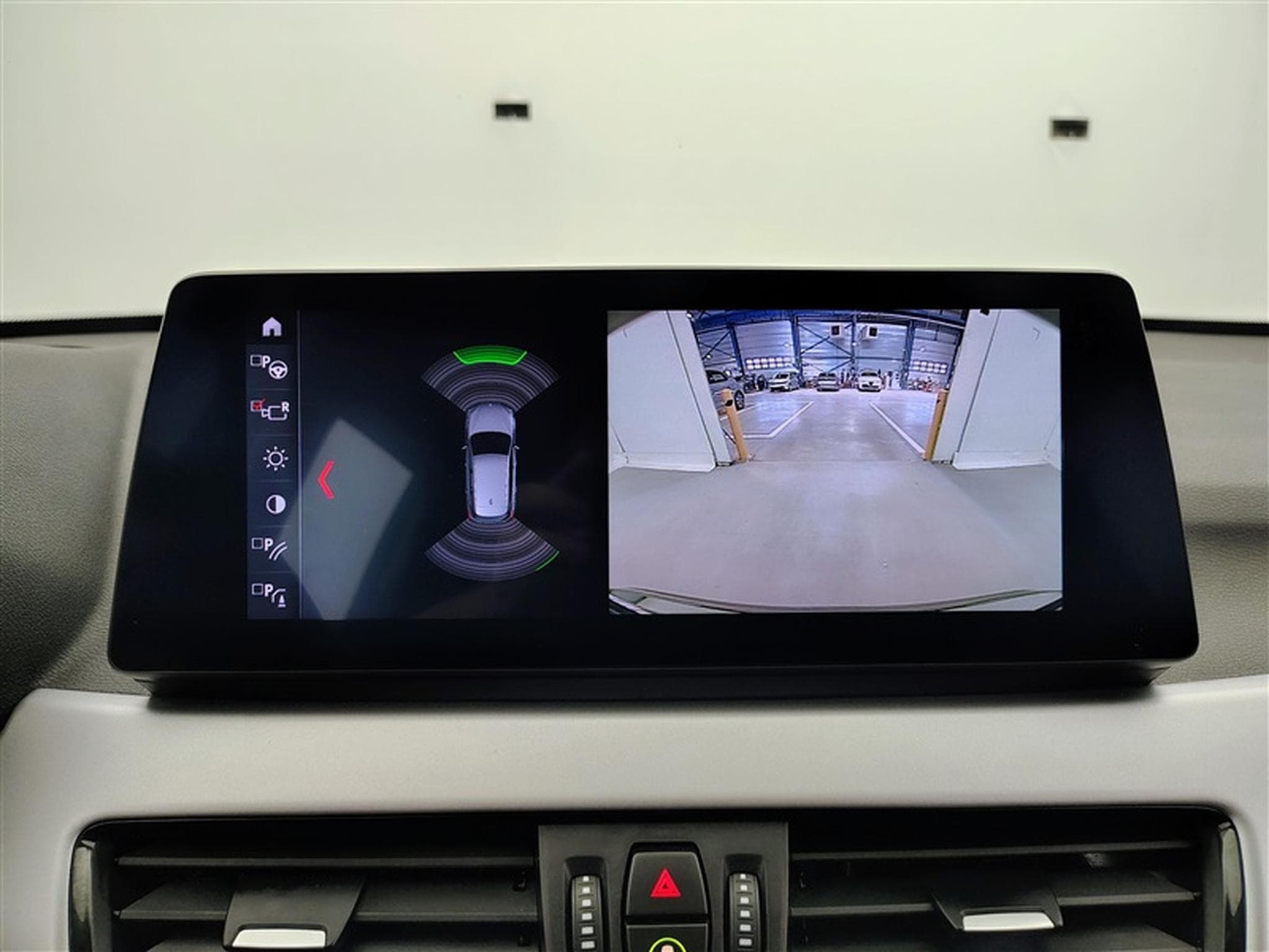 BMW X1 PHEV 1.5iA xDrive25e NAVI / FULL LED / PDC AV-AR (2021) - Foto 18