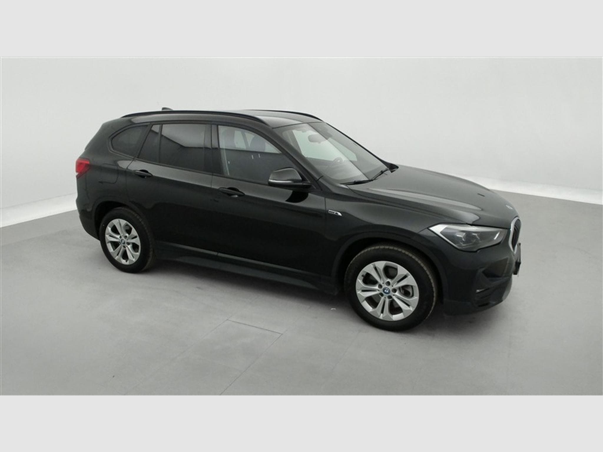 BMW X1 PHEV 1.5iA xDrive25e NAVI / FULL LED / PDC AV-AR (2021) - Foto 23