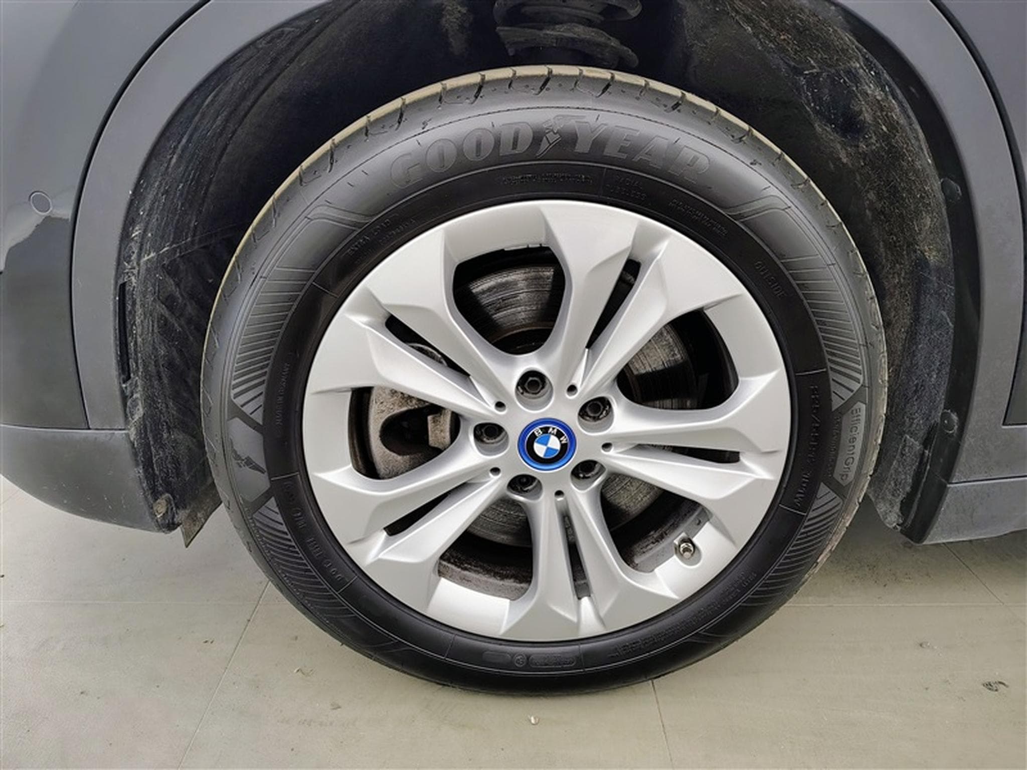 BMW X1 PHEV 1.5iA xDrive25e NAVI / FULL LED / PDC AV-AR (2021) - Foto 6