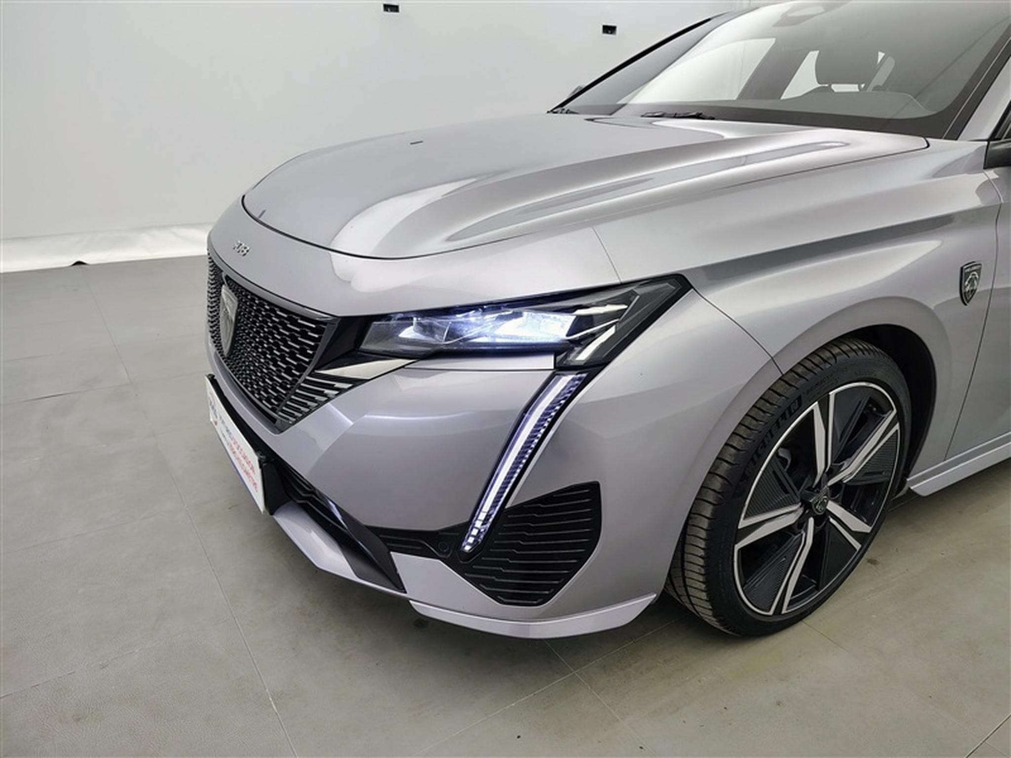 Peugeot 308 1.2 PureTech 130Cv EAT8 GT S-CUIR / NAVI / FULL LED (2024) - Foto 15