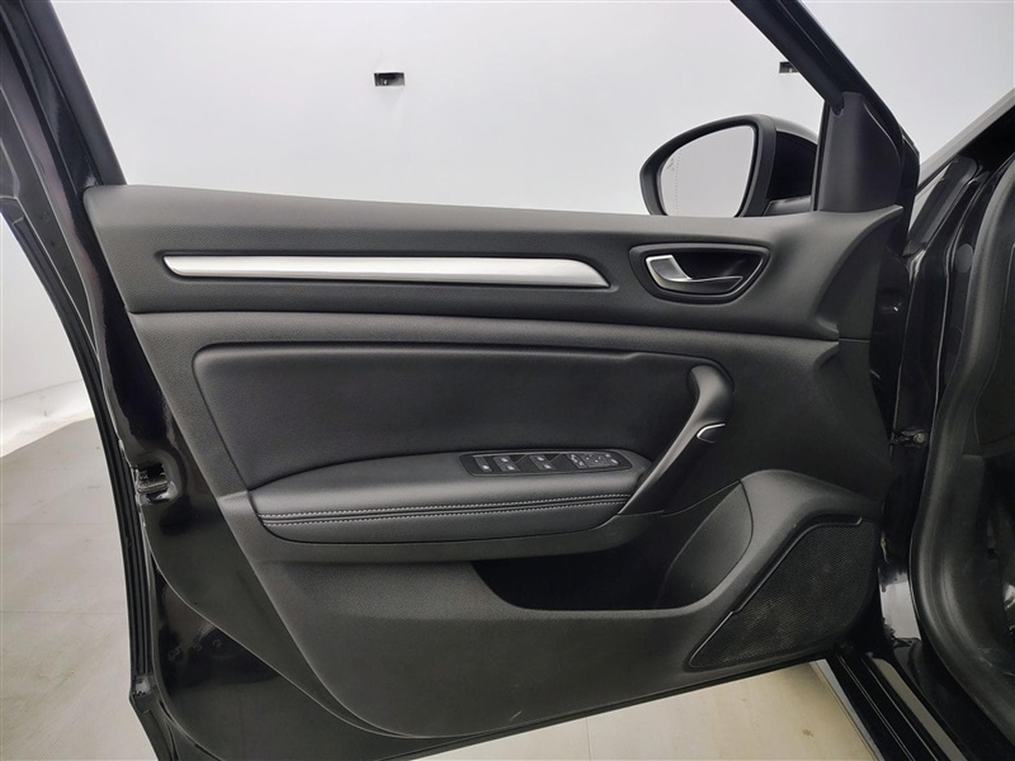 Renault Megane 1.33 TCe Techno S-CUIR/NAVI/FULL LED/JA17/PDC (2023) - Foto 17