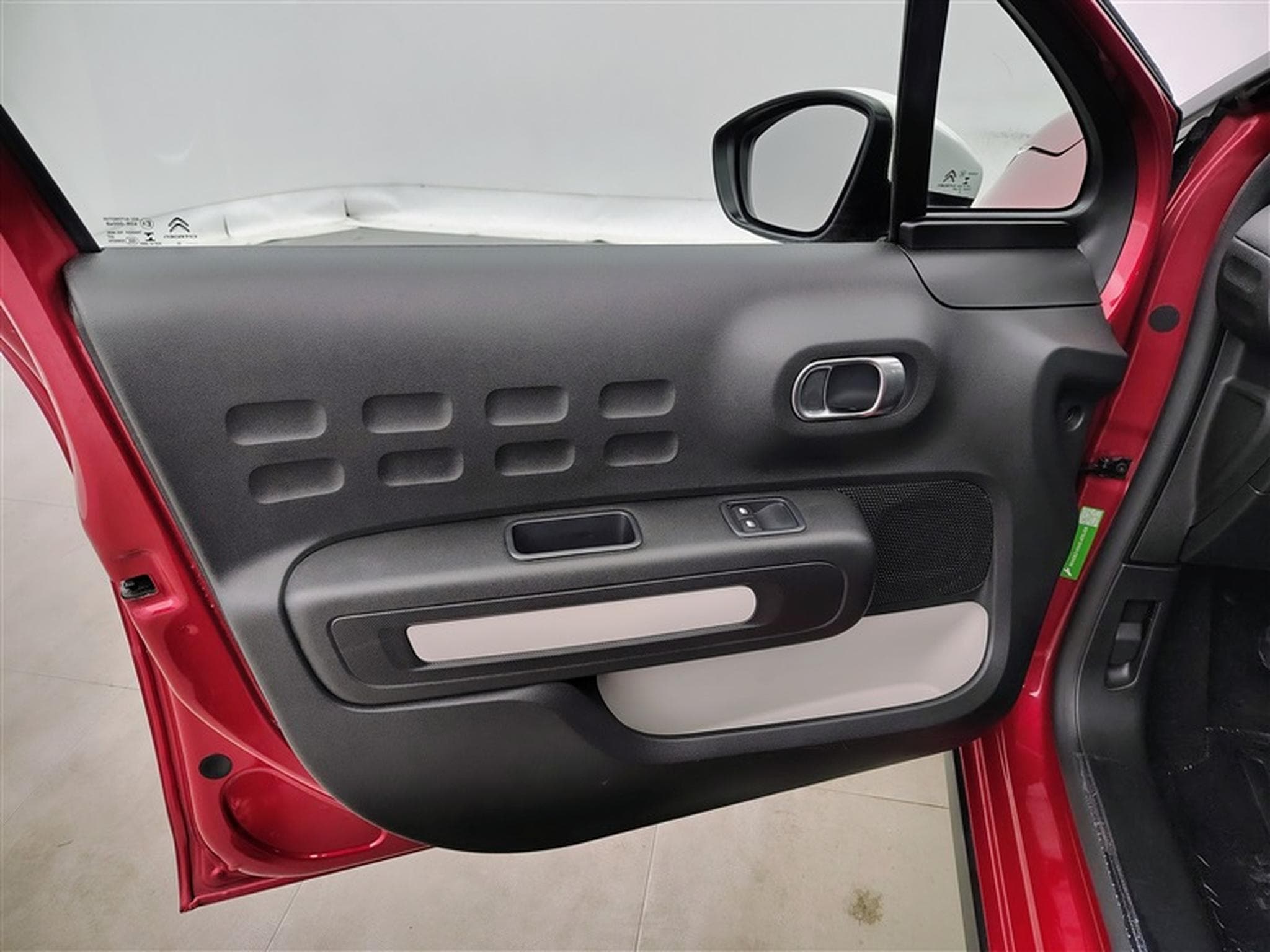 Citroen C3 1.2i PureTech You S&S (2022) - Foto 16