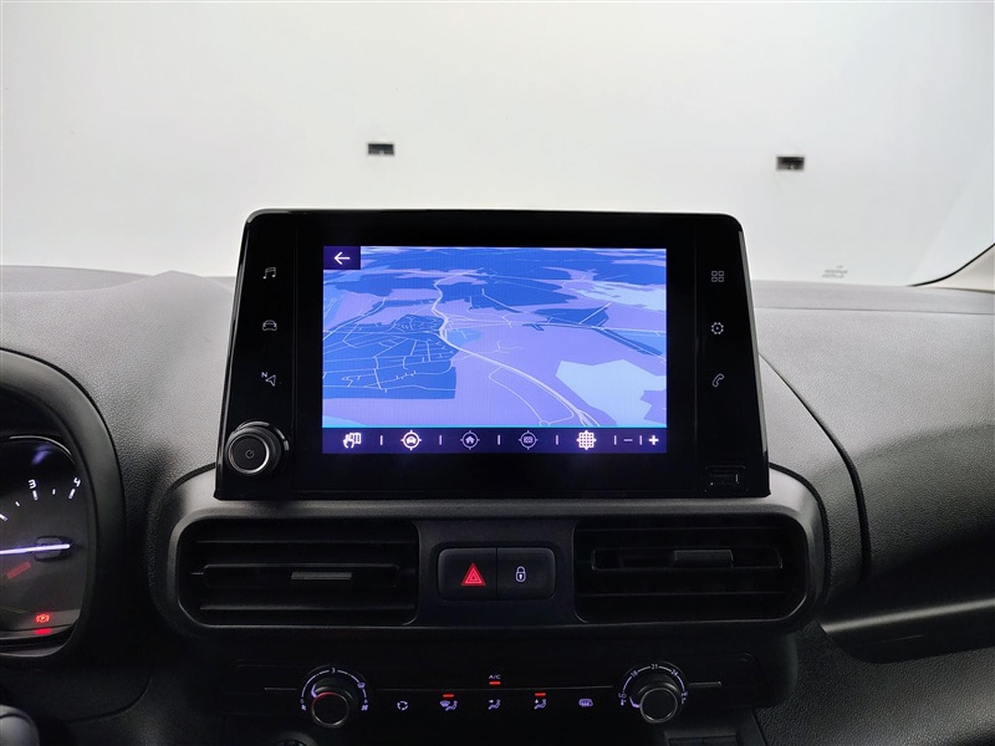 Citroen Berlingo 1.2 Puretech 130Cv EAT8 Worker 3PL / NAVI / CAMERA / CARPLAY (2021) - Foto 11
