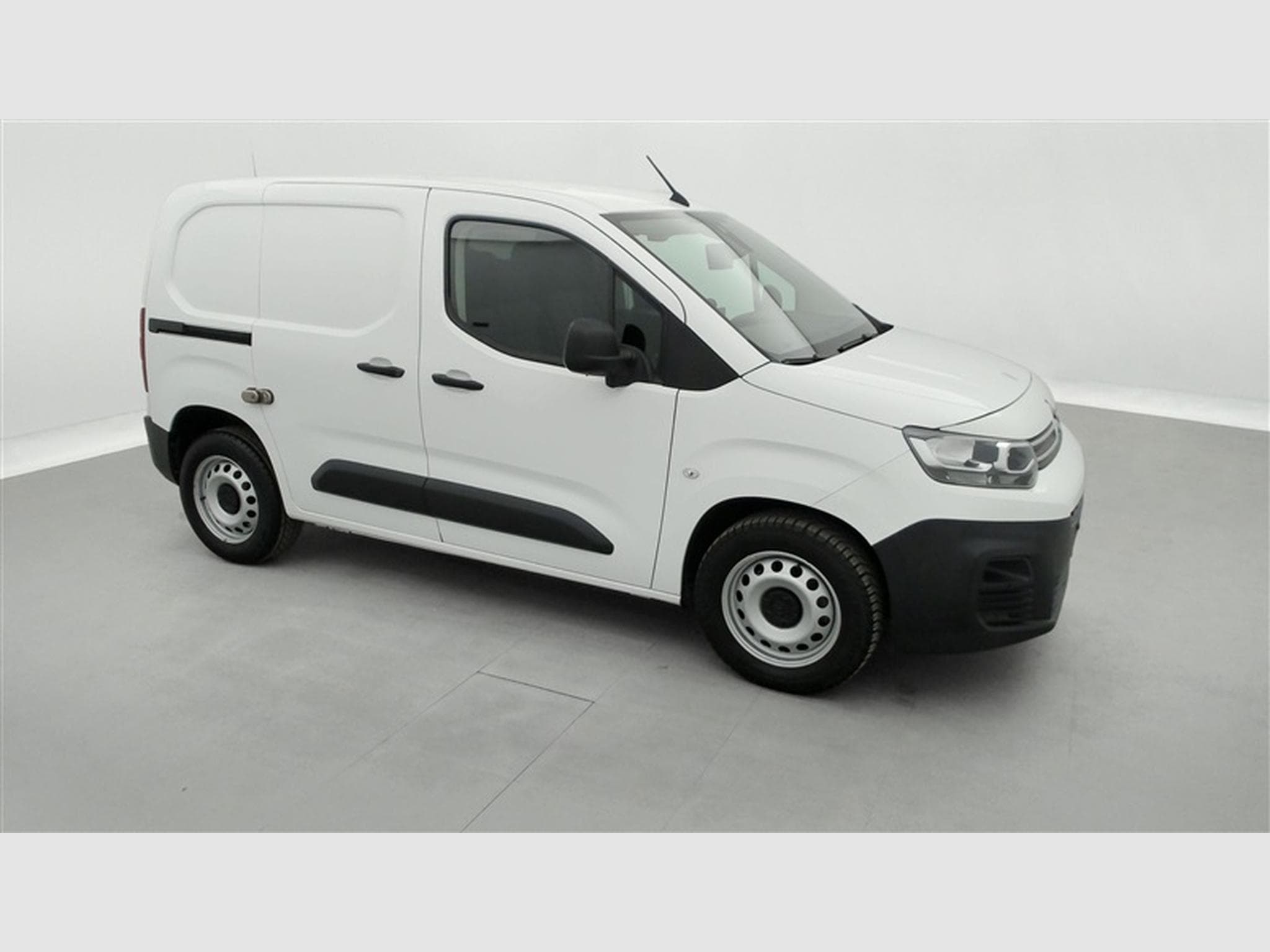 Citroen Berlingo 1.2 Puretech 130Cv EAT8 Worker 3PL / NAVI / CAMERA / CARPLAY (2021) - Foto 22