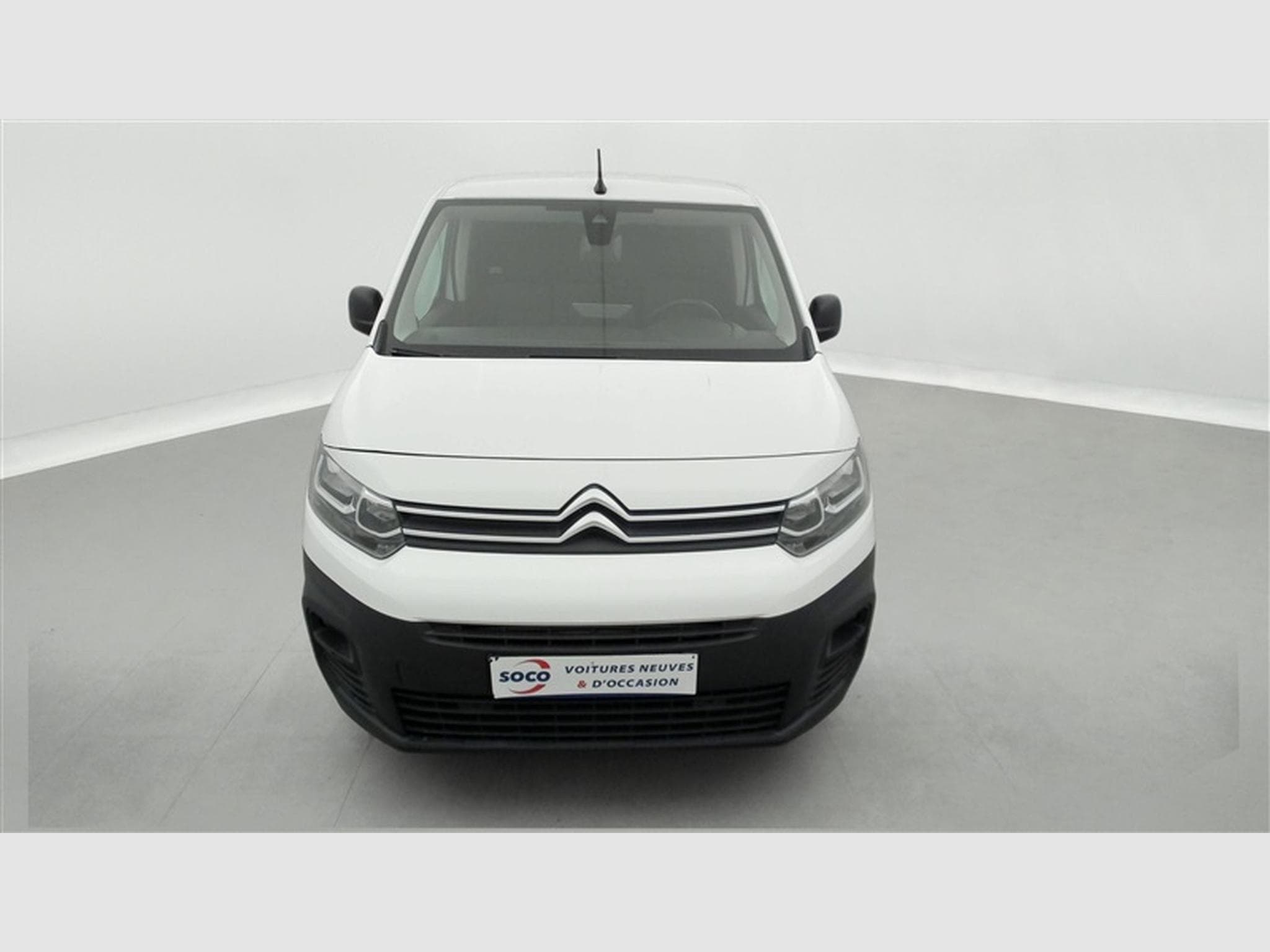 Citroen Berlingo 1.2 Puretech 130Cv EAT8 Worker 3PL / NAVI / CAMERA / CARPLAY (2021) - Foto 4