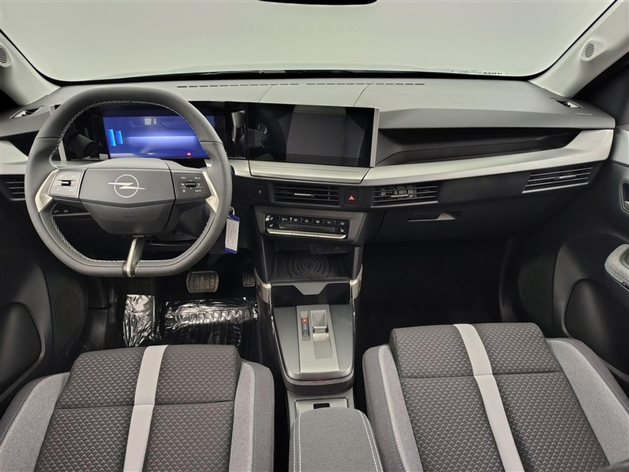 Opel Frontera 1.2 Turbo 145cv AT8 GS 7pl. NAVI / FULL LED / CAMERA / JA 17 (2026) - Foto 8
