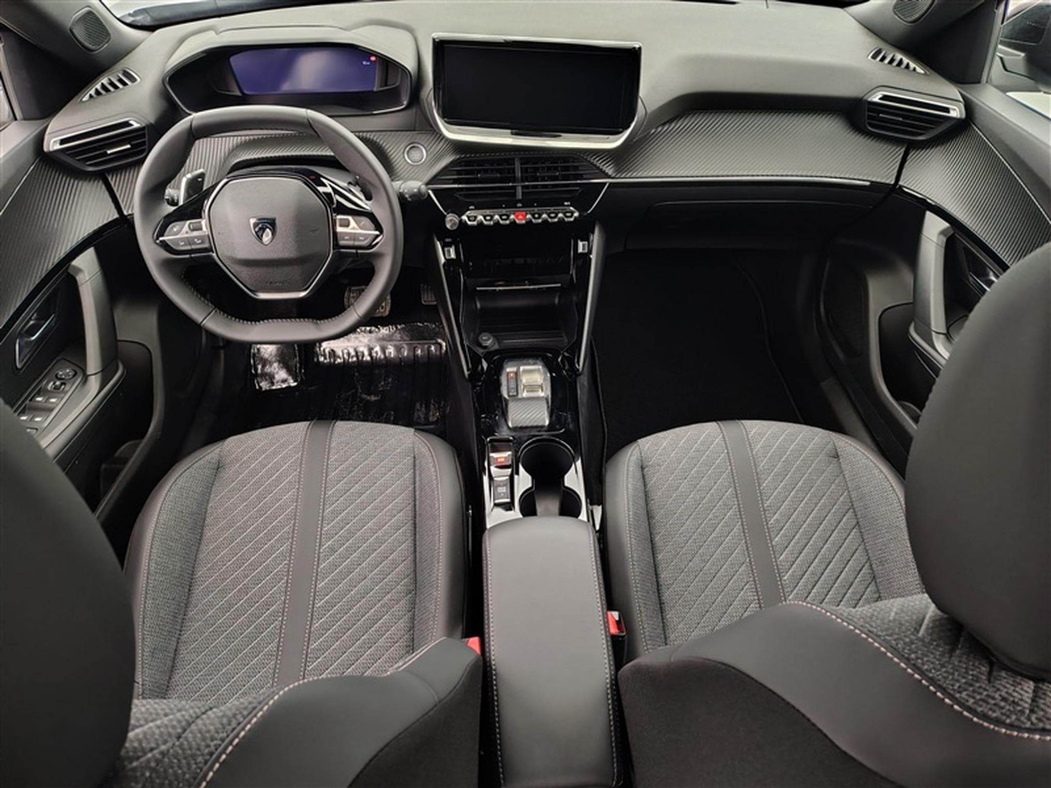 Peugeot 2008 1.2 Hybrid 145cv E-DSC6 Allure NAVI / FULL LED /CUIR PARTIEL (2026) - Foto 8