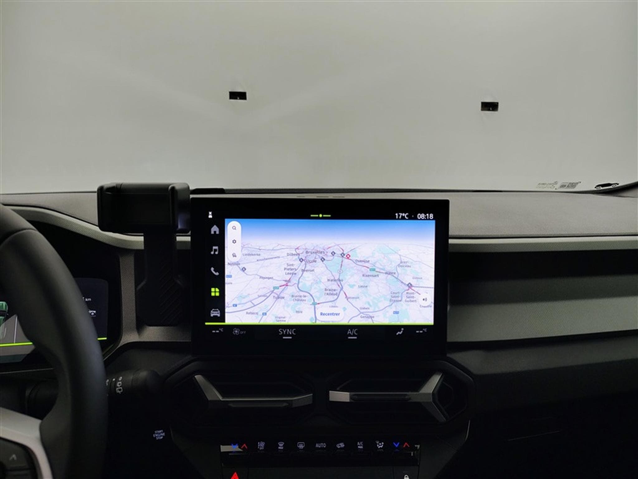 Dacia Bigster Mild Hybrid 140cv Journey NAVI / CARPLAY / CAMERA (2026) - Foto 11