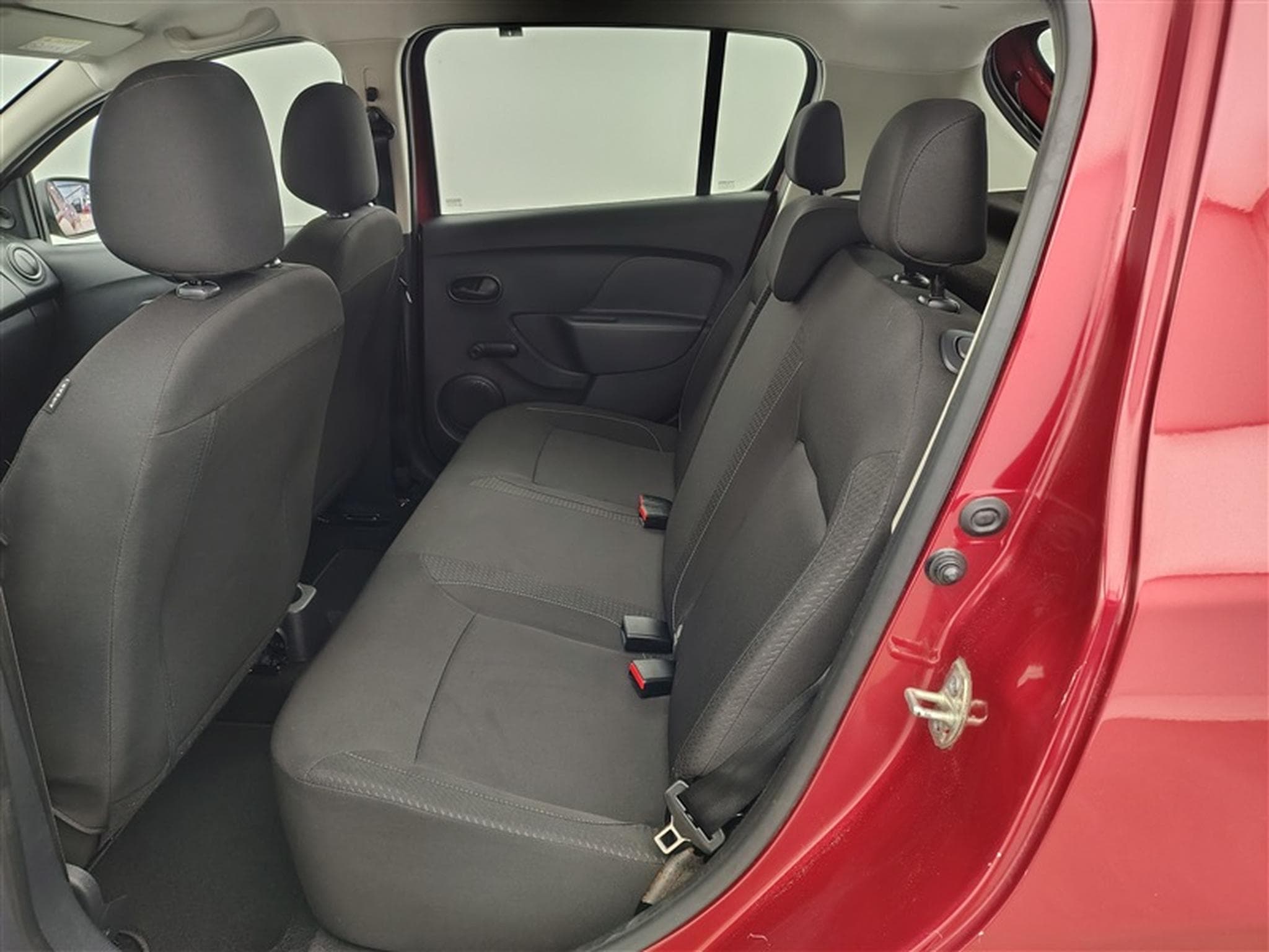 Dacia Sandero 1.0 SCe 75cv Laureate (2020) - Foto 13