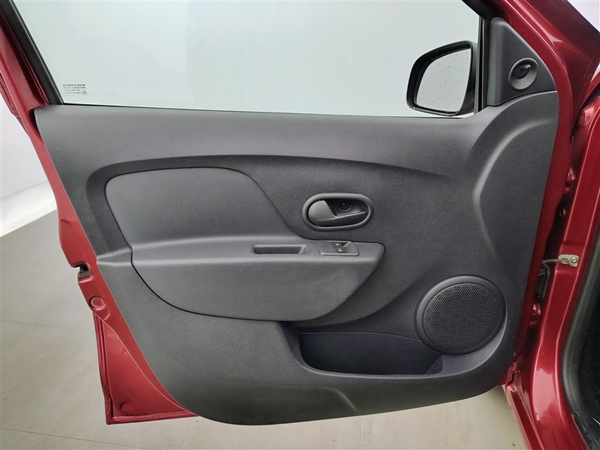 Dacia Sandero 1.0 SCe 75cv Laureate (2020) - Foto 16