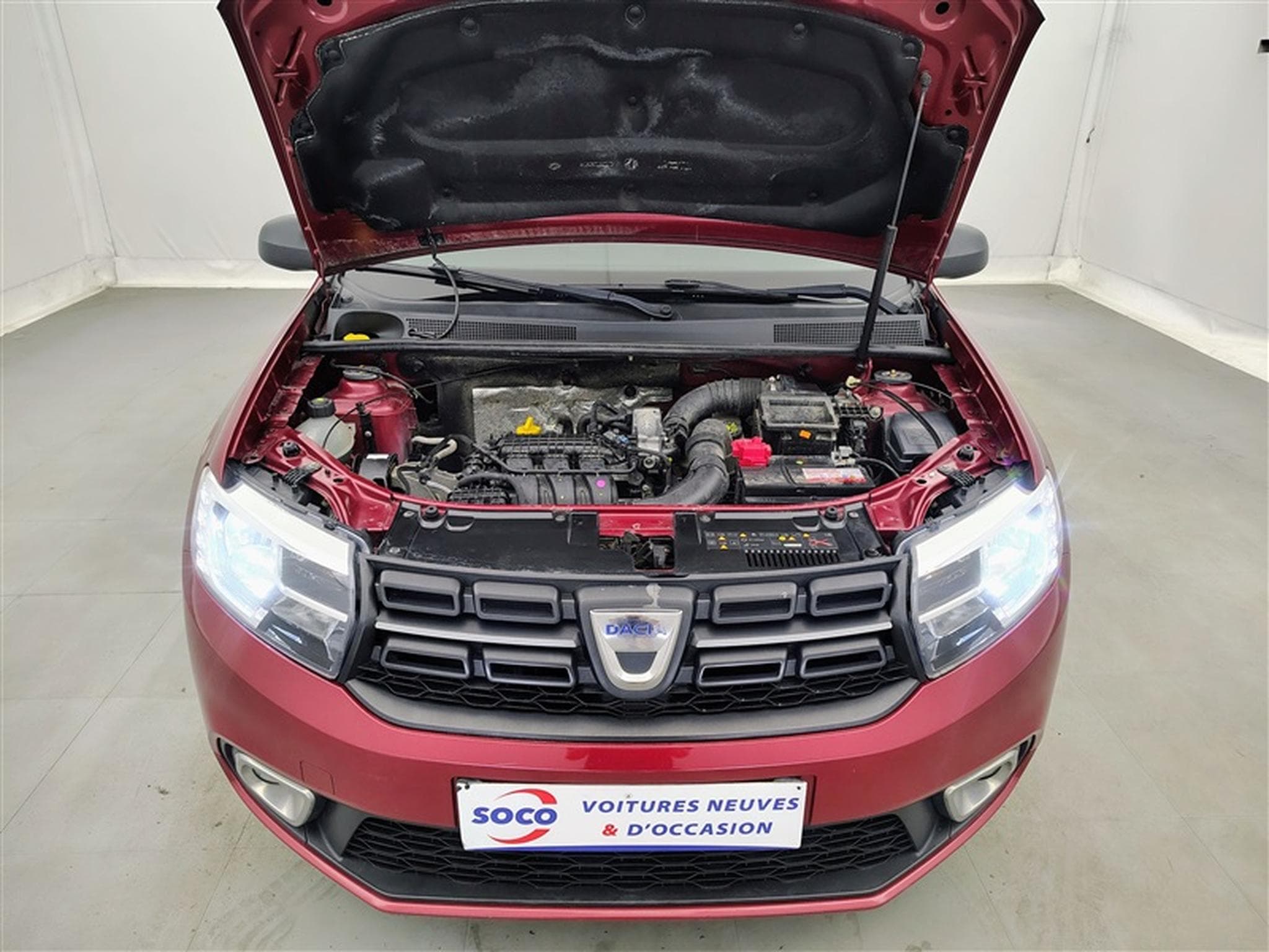 Dacia Sandero 1.0 SCe 75cv Laureate (2020) - Foto 17