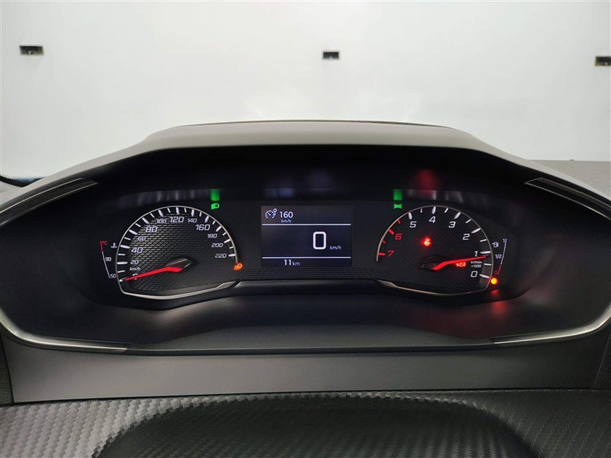 Peugeot 2008 1.2 PureTech 100cv Style CARPLAY / FULL LED / PDC AR (2026) - Foto 10
