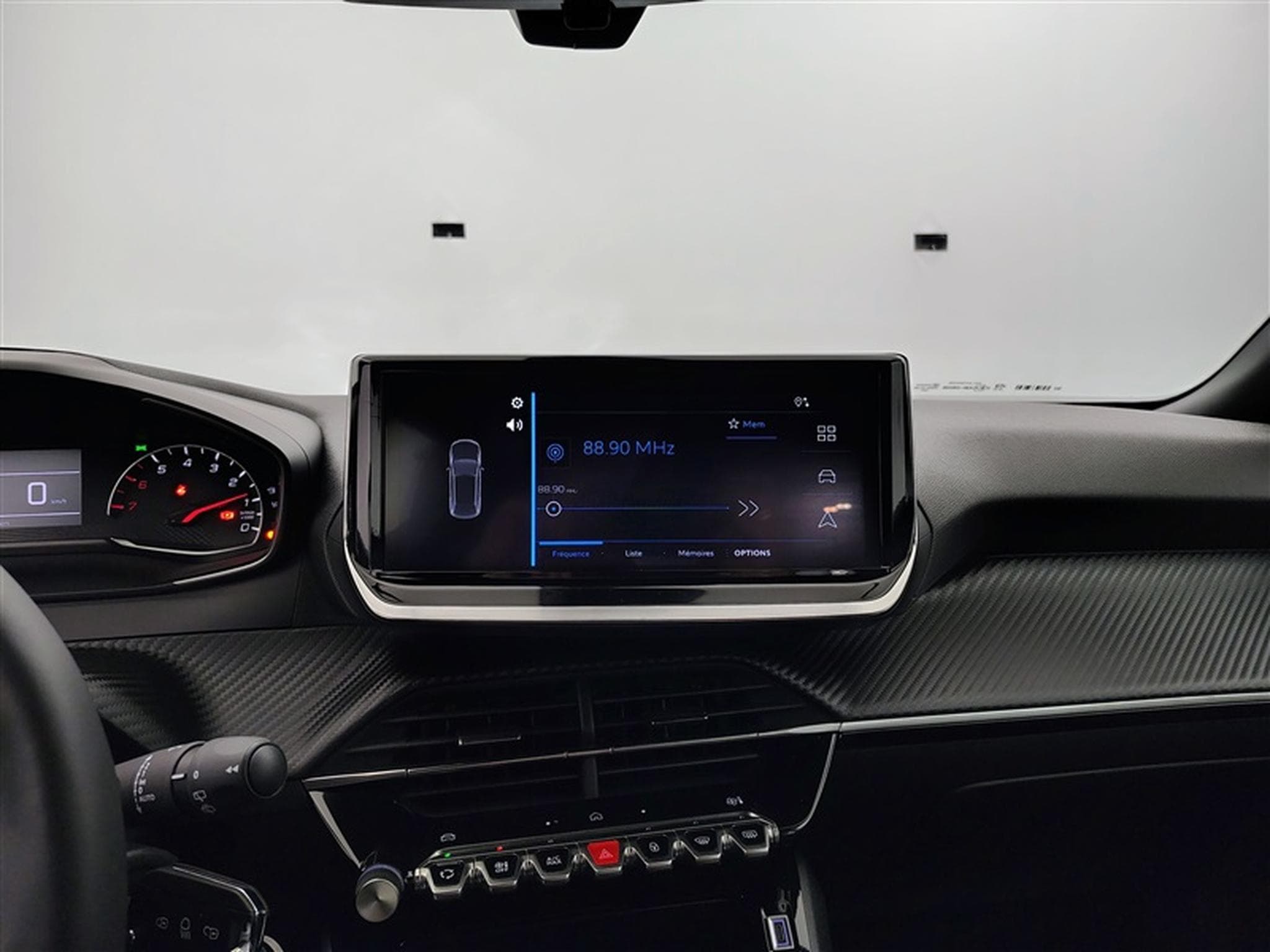 Peugeot 2008 1.2 PureTech 100cv Style CARPLAY / FULL LED / PDC AR (2026) - Foto 18
