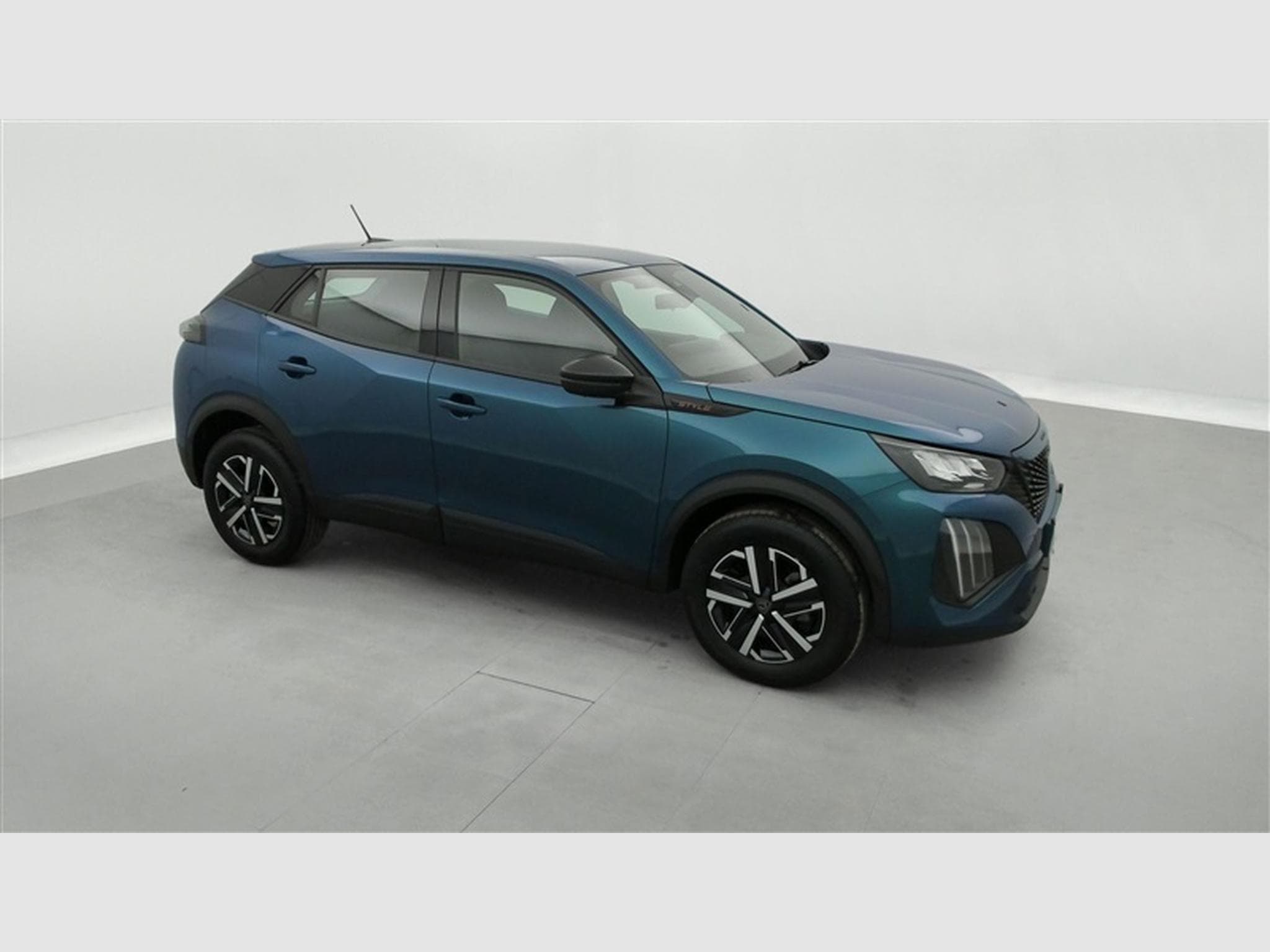 Peugeot 2008 1.2 PureTech 100cv Style CARPLAY / FULL LED / PDC AR (2026) - Foto 23