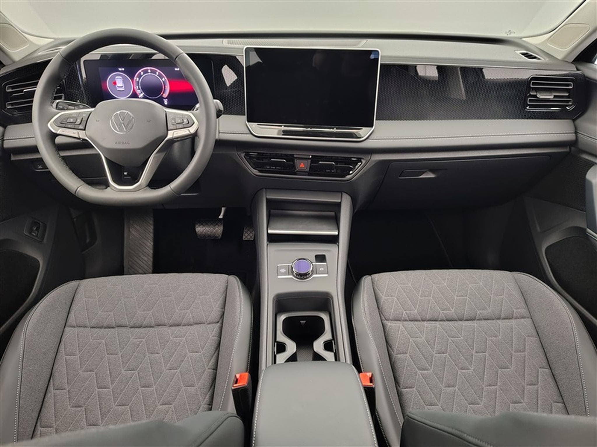 VW Tiguan 1.5 TSI 130cv DSG United CARPLAY / FULL LED / CAMERA 360° (2026) - Photo 8