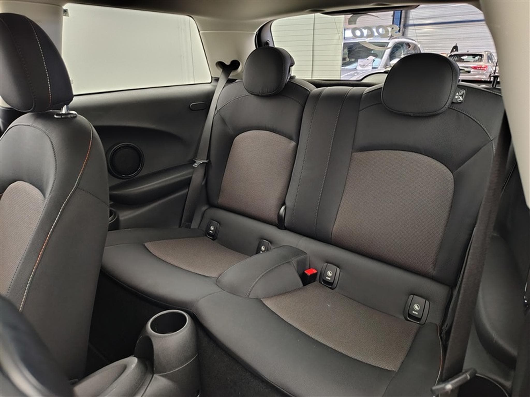 MINI Cooper 1.5 D One NAVI/JA15 (2019) - Foto 13