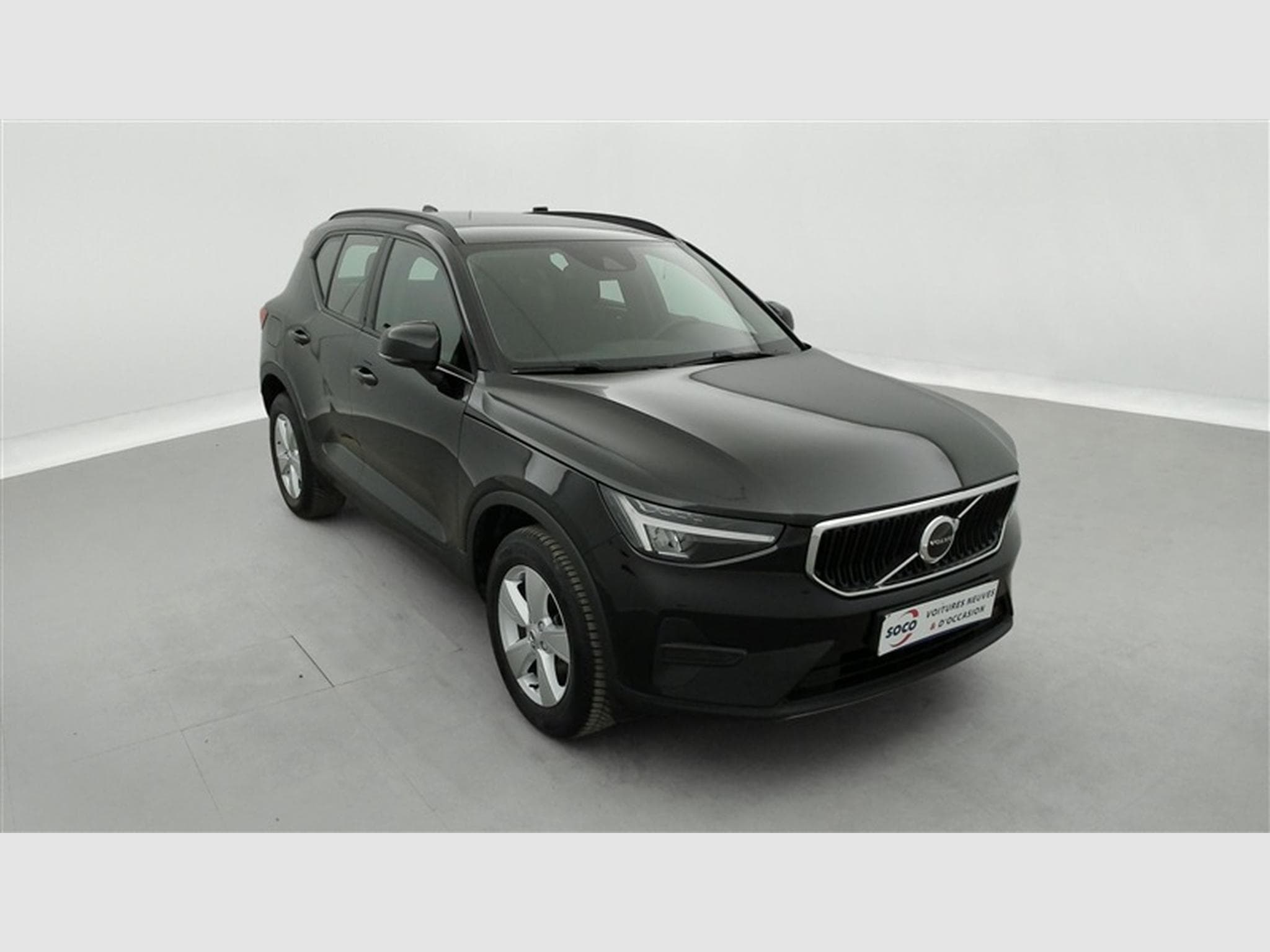 Volvo XC40 1.5 T2 Essential FULL LED/CARPLAY/JA17/PDC (2023) - Photo 21