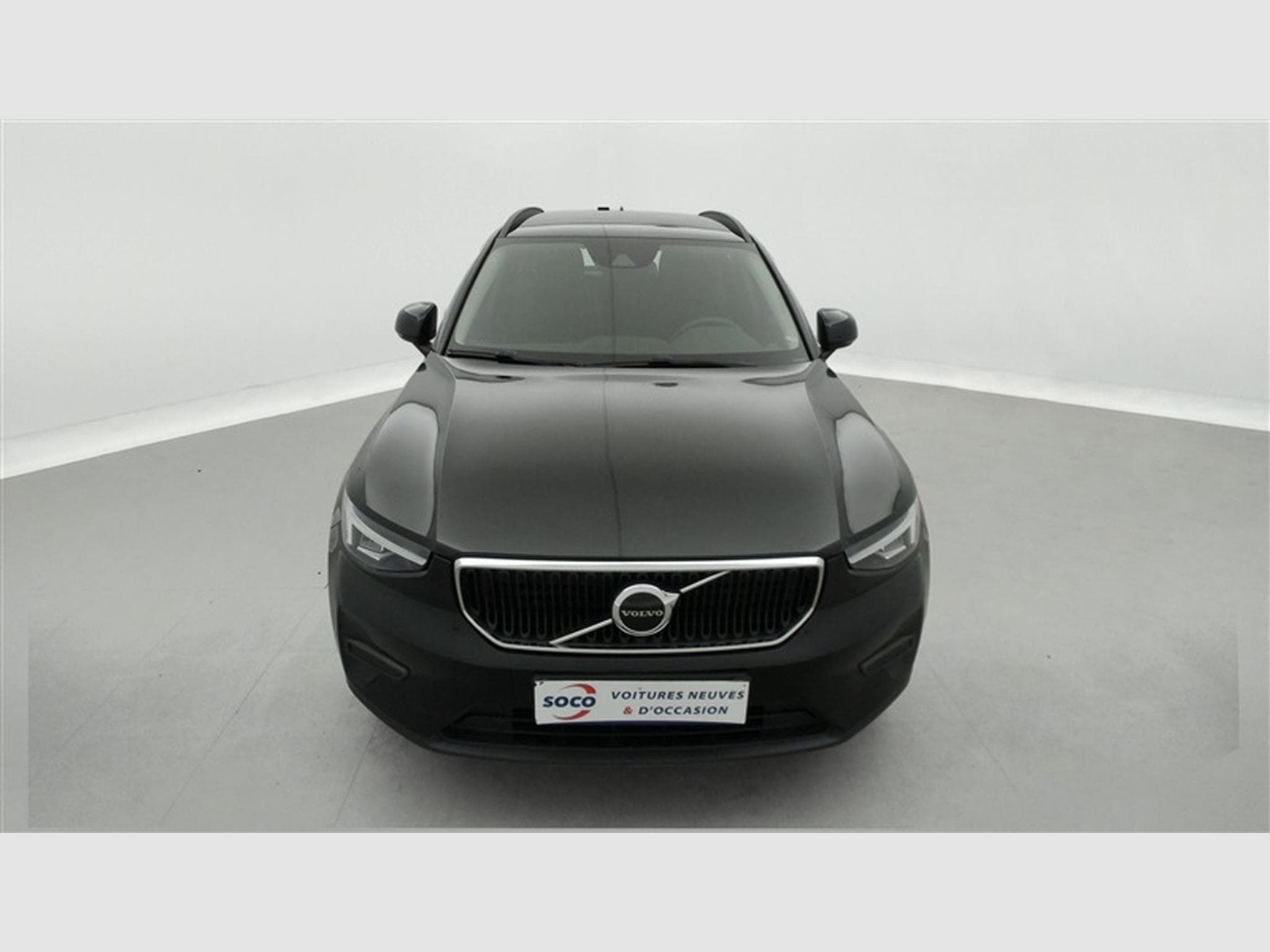 Volvo XC40 1.5 T2 Essential FULL LED/CARPLAY/JA17/PDC (2023) - Photo 4