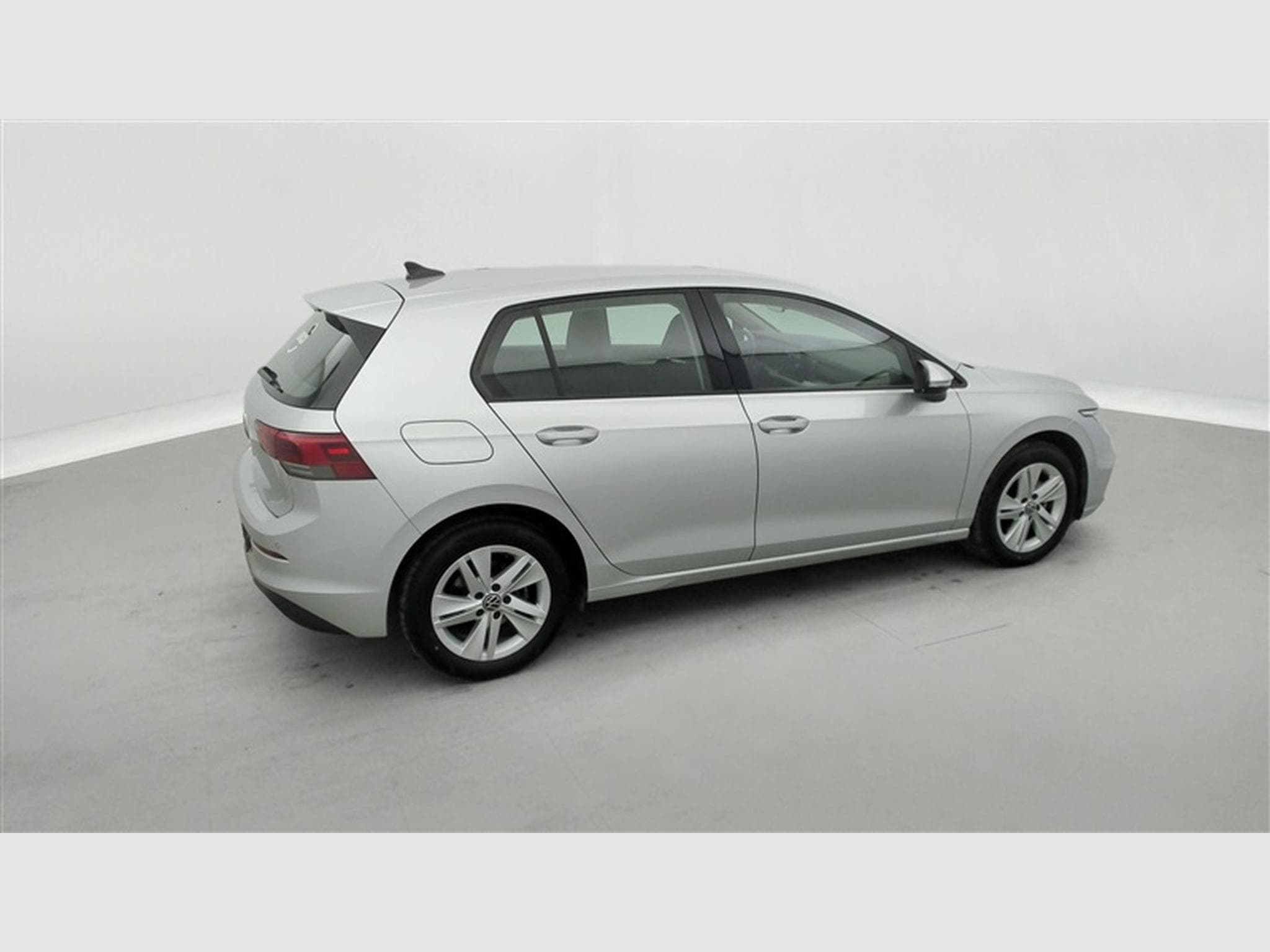 VW Golf 2.0 SCR TDi Life Business Premium DSG (2024) - Photo 25