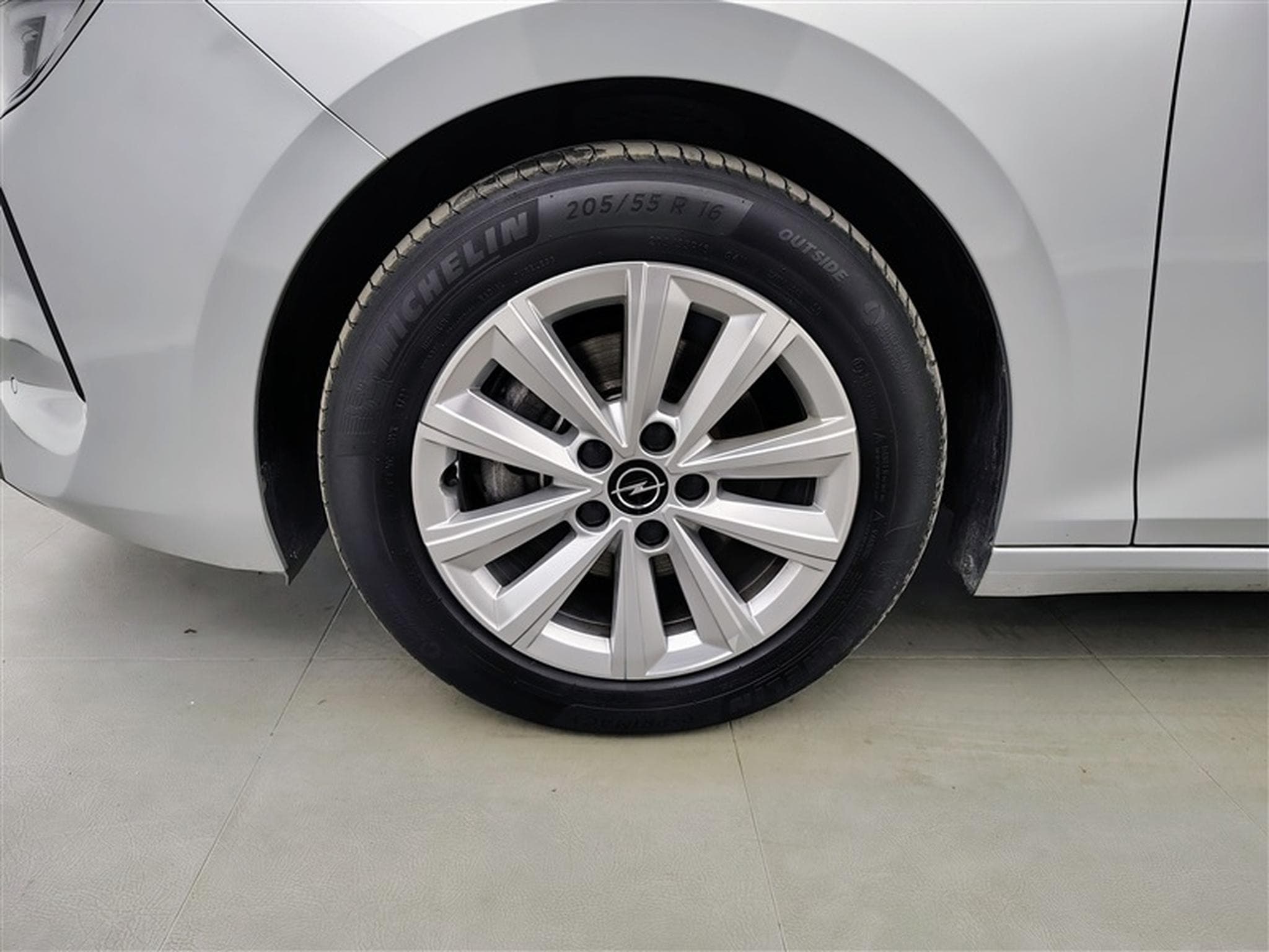 Opel Astra 1.2 Turbo Edition NAVI/FULL LED/JA/PDC (2022) - Foto 6