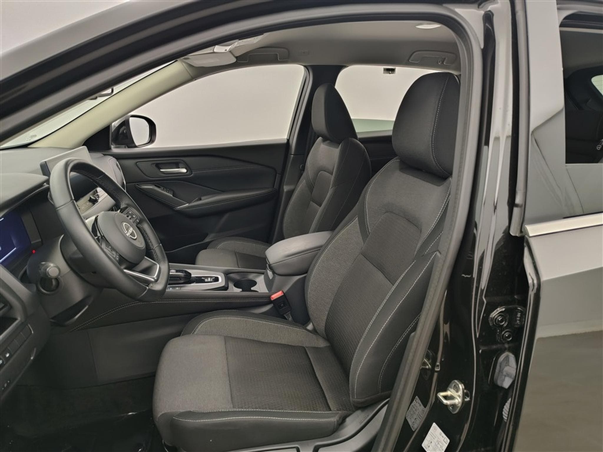 Nissan Qashqai e-Power 1.5 DIG-T CLIM/NAVI/CAMERA 360 (2023) - Foto 7
