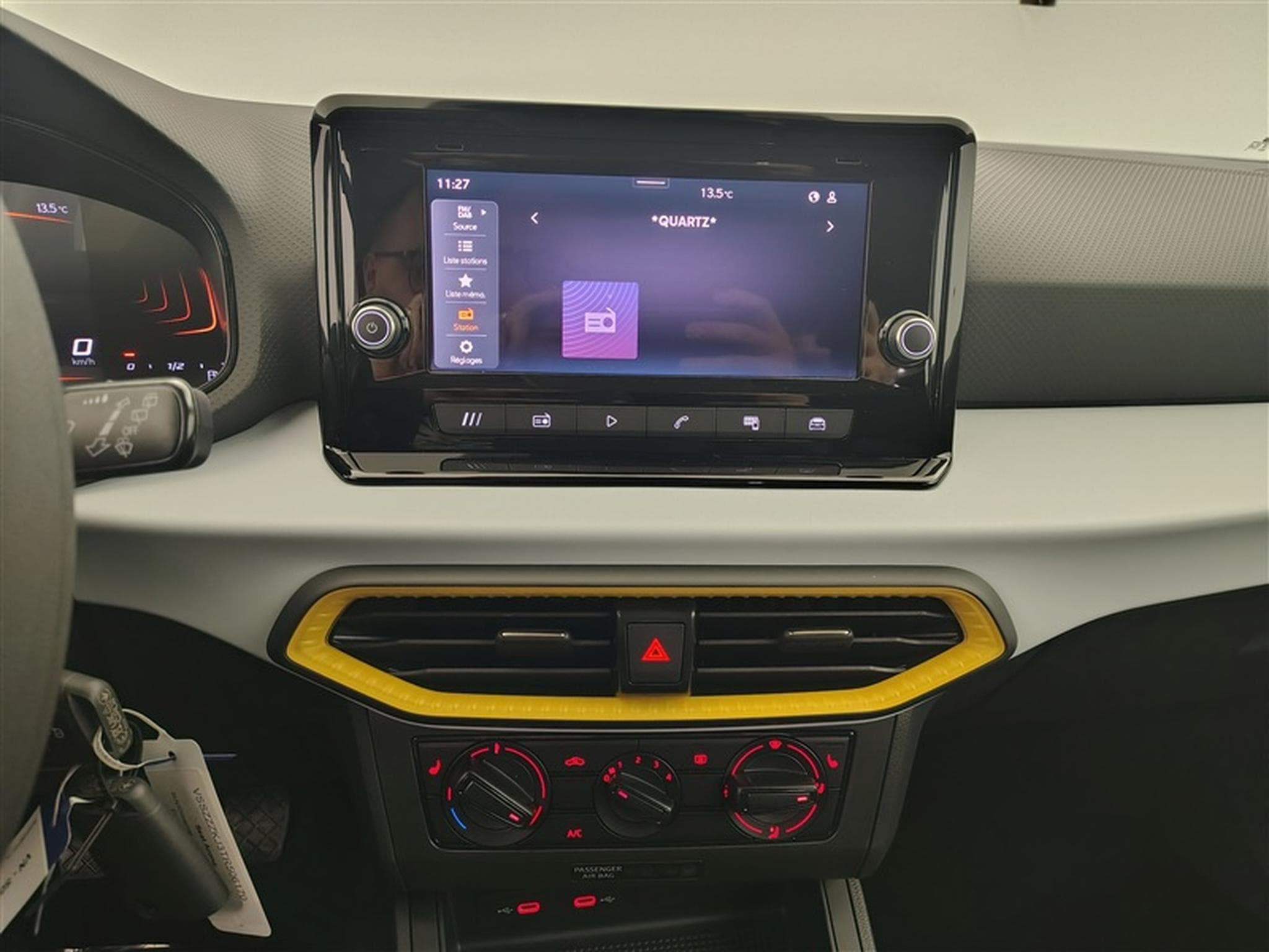Seat Arona 1.0 TSI 95cv Style CARPLAY / PDC AR (2026) - Foto 11