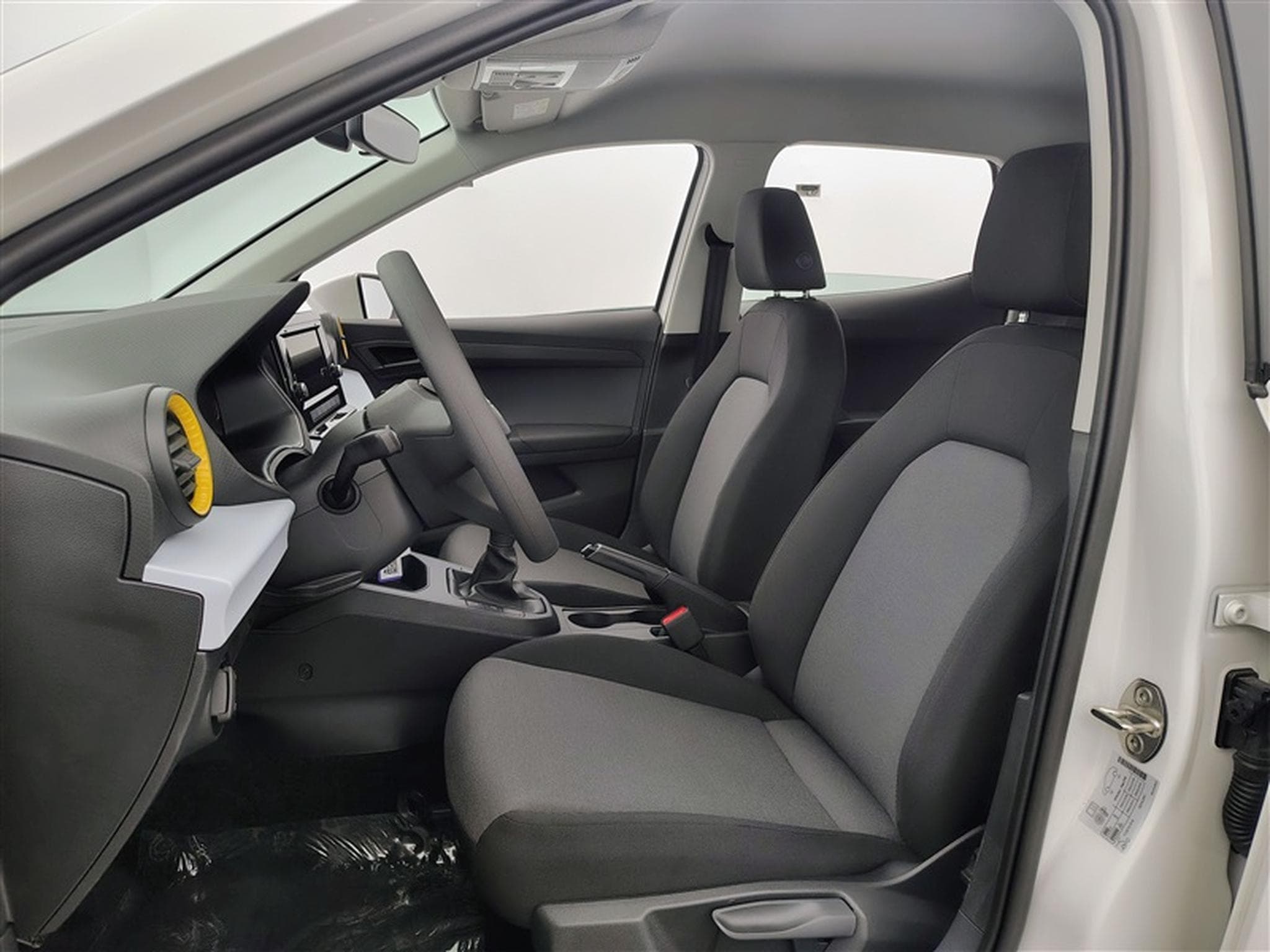 Seat Arona 1.0 TSI 95cv Style CARPLAY / PDC AR (2026) - Foto 7