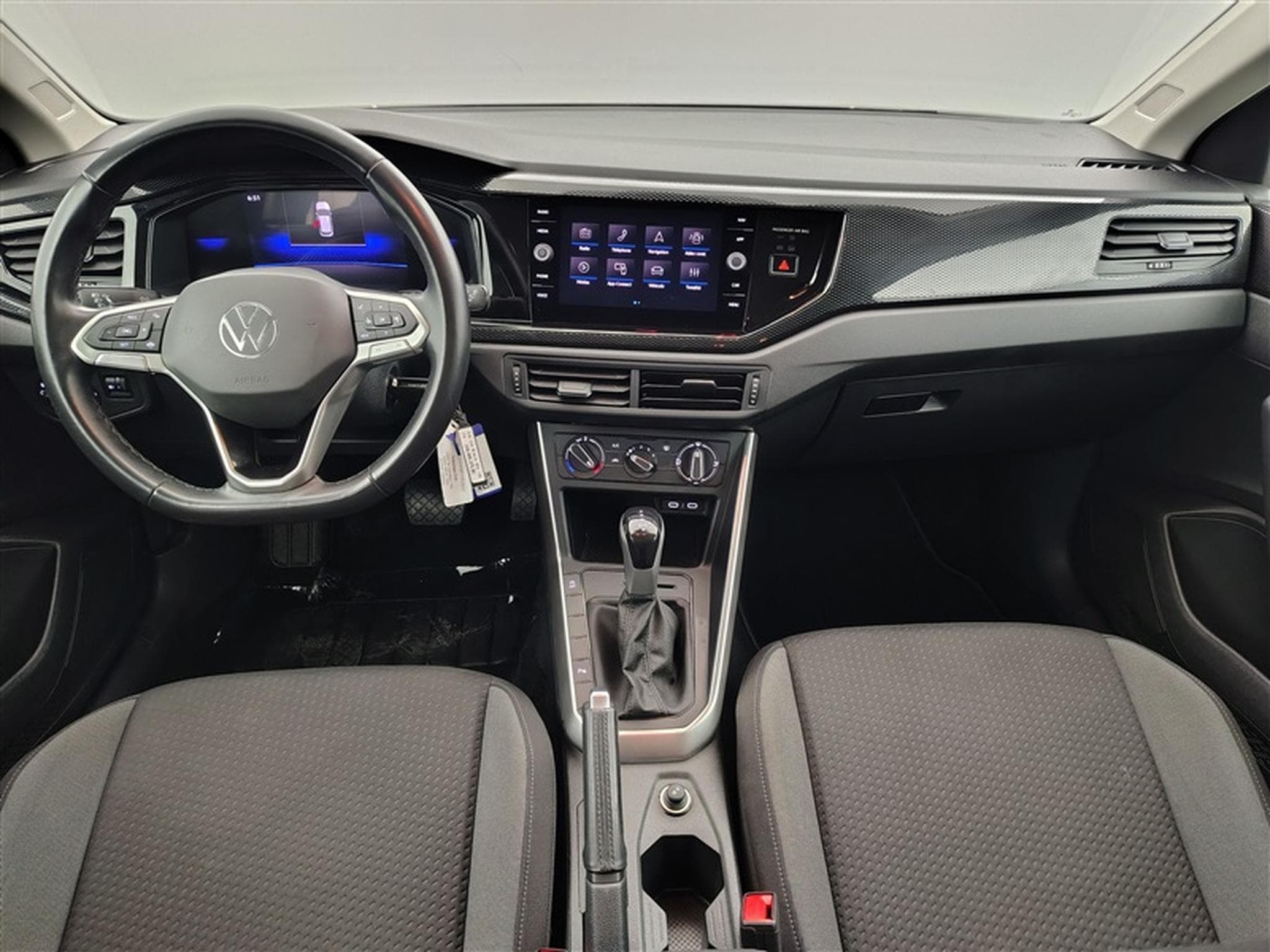 VW Polo 1.0 TSI 95Cv DSG Urban CARPLAY / CAMERA / PDC / ALU (2024) - Foto 8