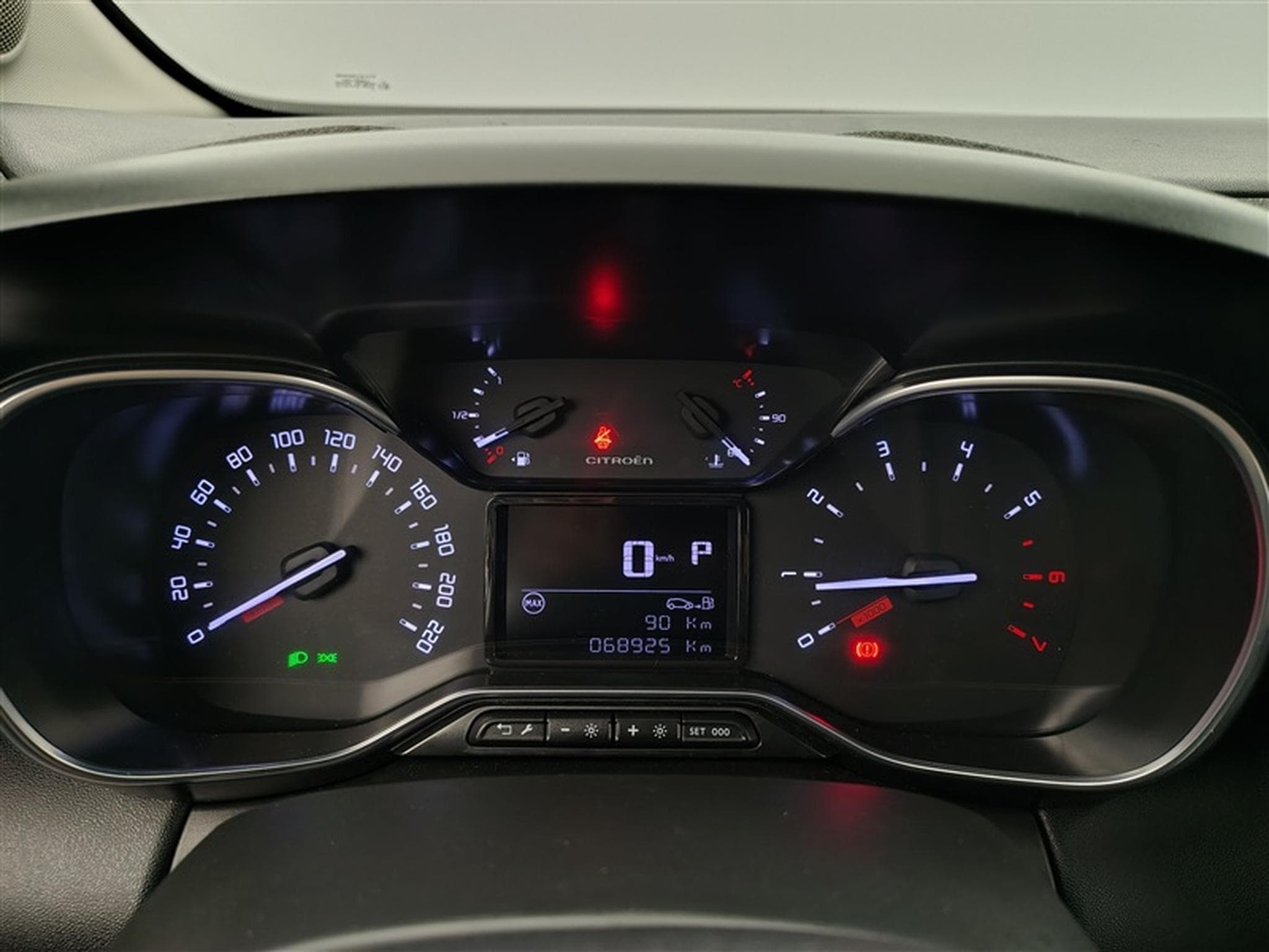 Citroen C3 Aircross 1.2 PureTech Shine EAT6 NAVI / S-CUIR / FULL LED (2024) - Foto 10