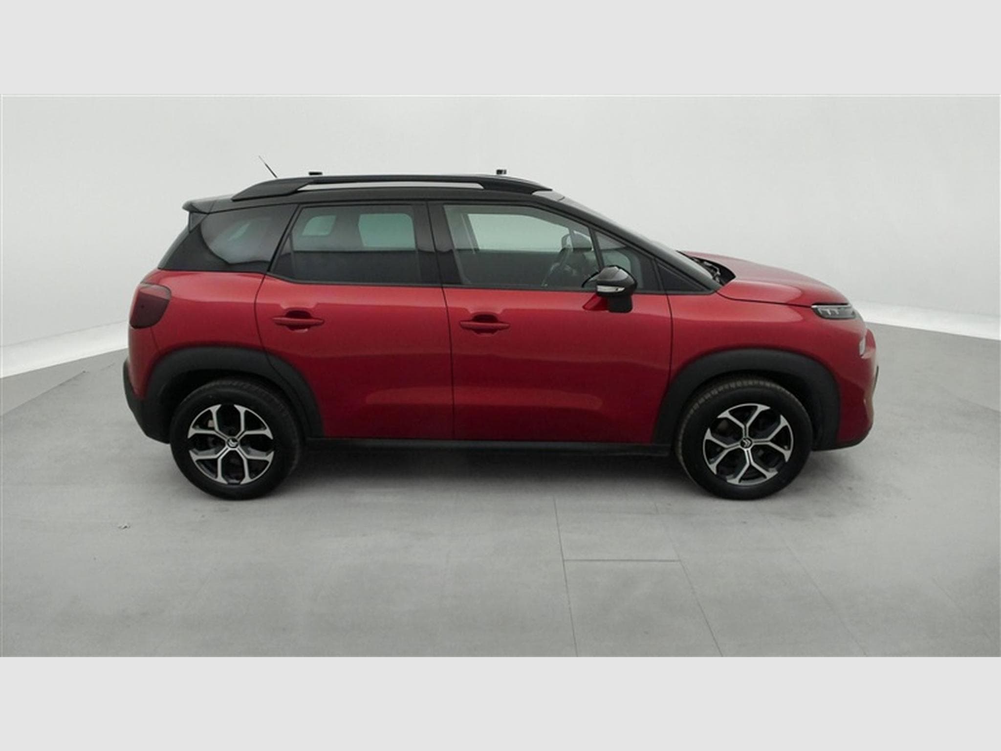 Citroen C3 Aircross 1.2 PureTech Shine EAT6 NAVI / S-CUIR / FULL LED (2024) - Foto 24