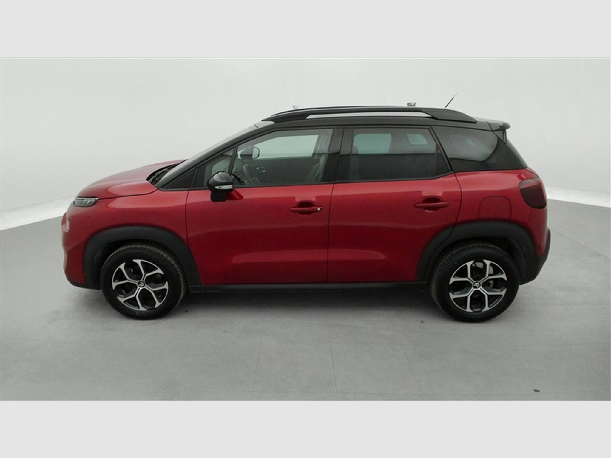 Citroen C3 Aircross 1.2 PureTech Shine EAT6 NAVI / S-CUIR / FULL LED (2024) - Foto 3