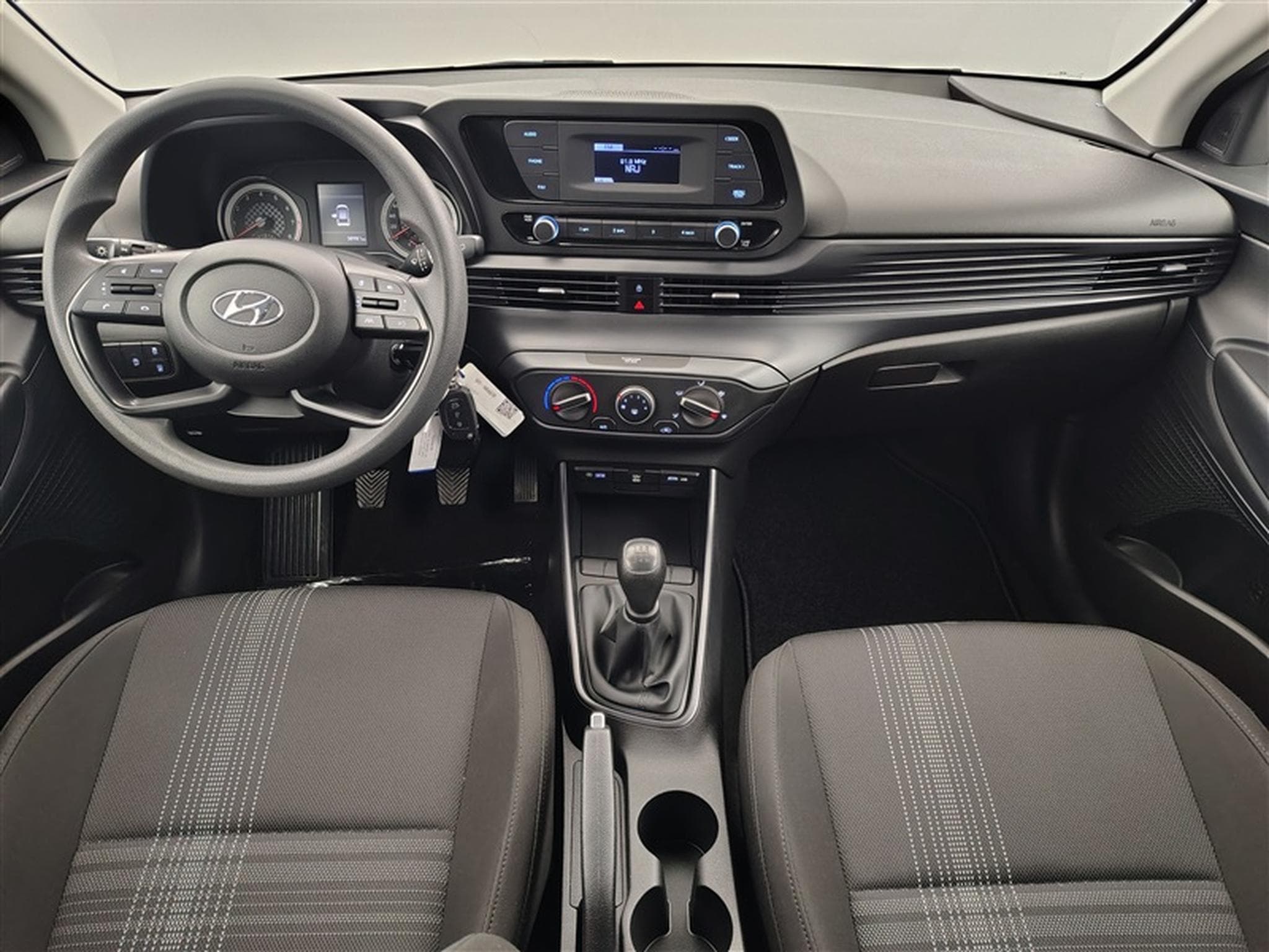 Hyundai i20 1.2i Air (2023) - Photo 8