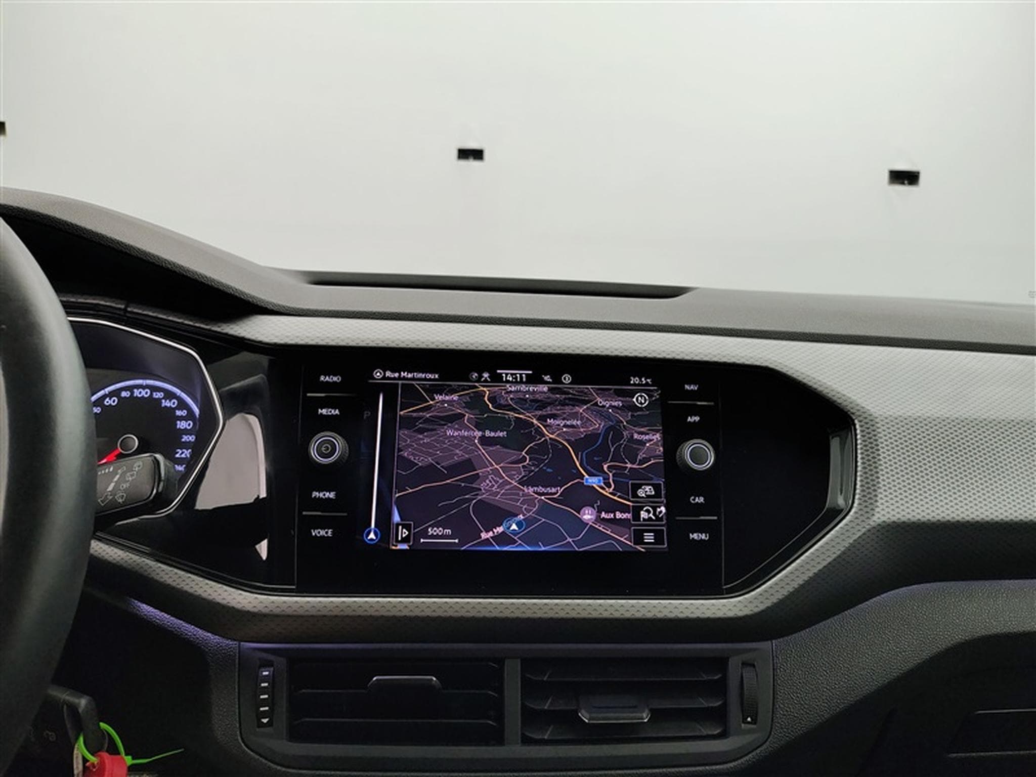 VW T-Cross 1.0 TSI Active NAVI/JA/PDC (2022) - Foto 11