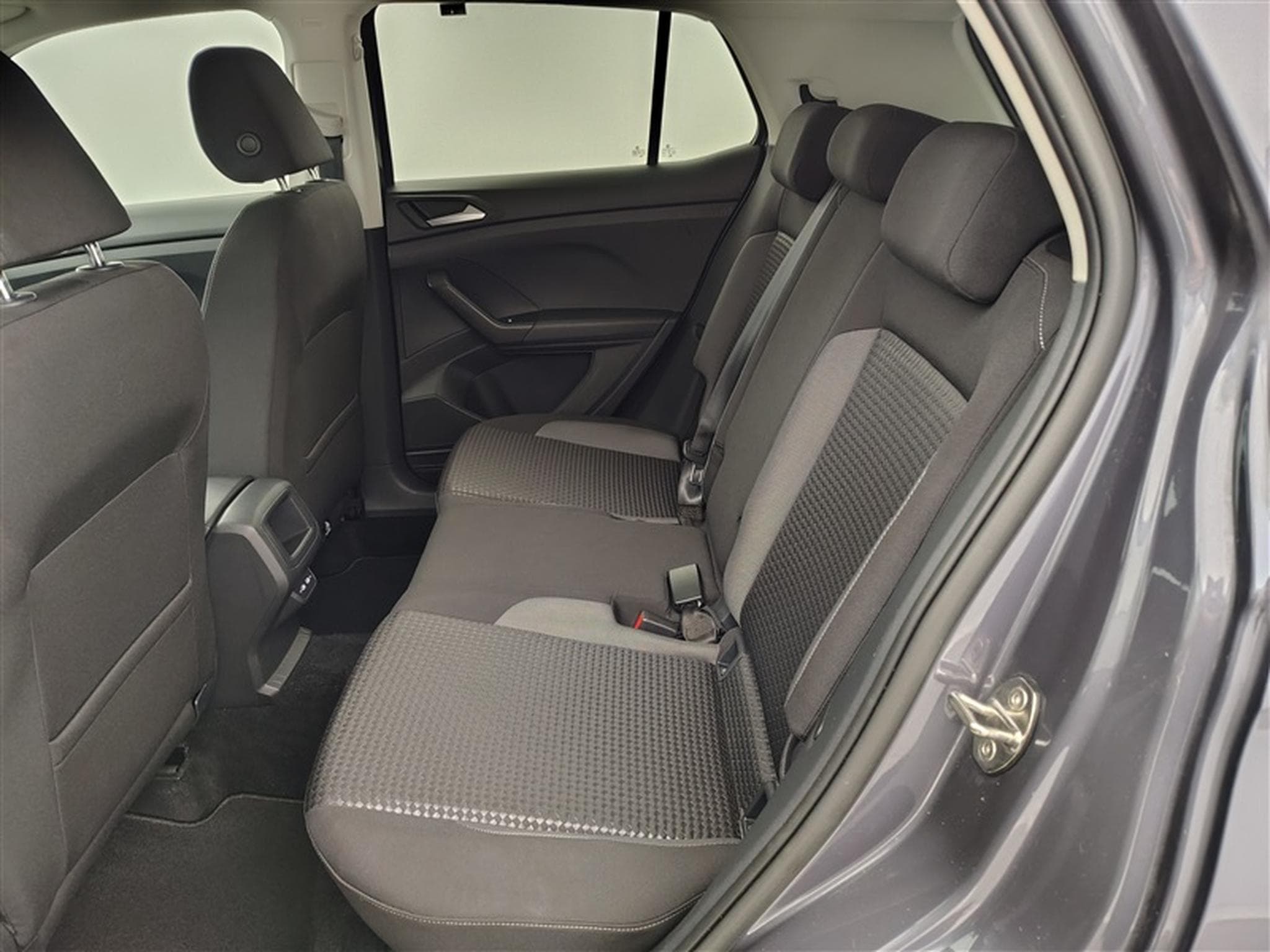 VW T-Cross 1.0 TSI Active NAVI/JA/PDC (2022) - Foto 13