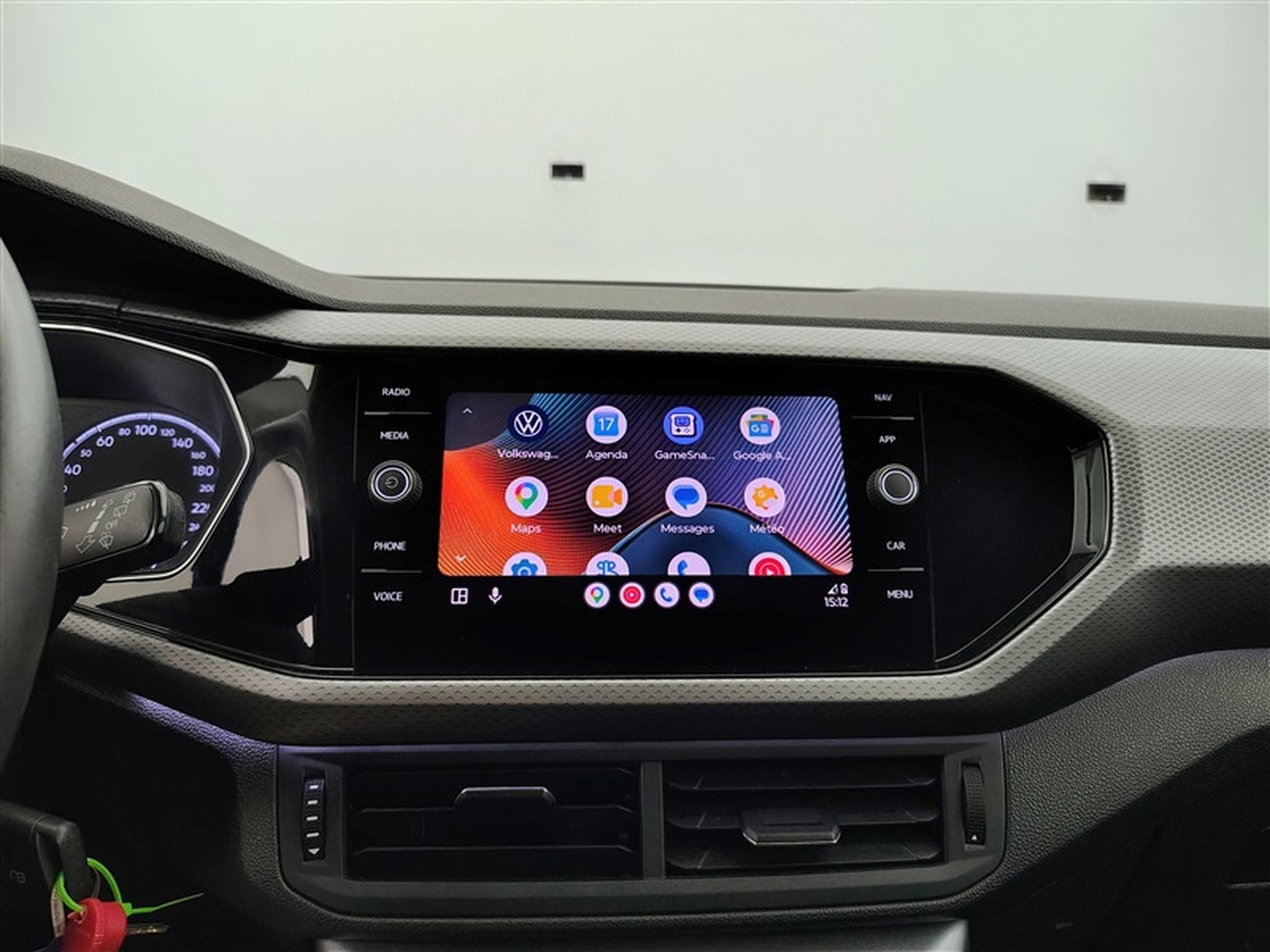 VW T-Cross 1.0 TSI Active NAVI/JA/PDC (2022) - Foto 20