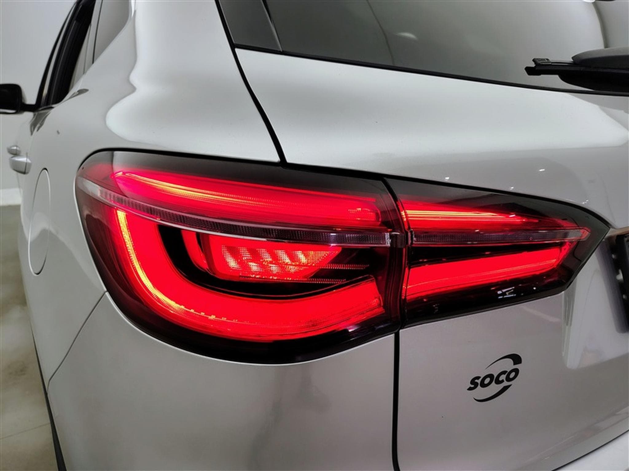 MG EHS PHEV 1.5 Turbo Luxury (2022) - Foto 16