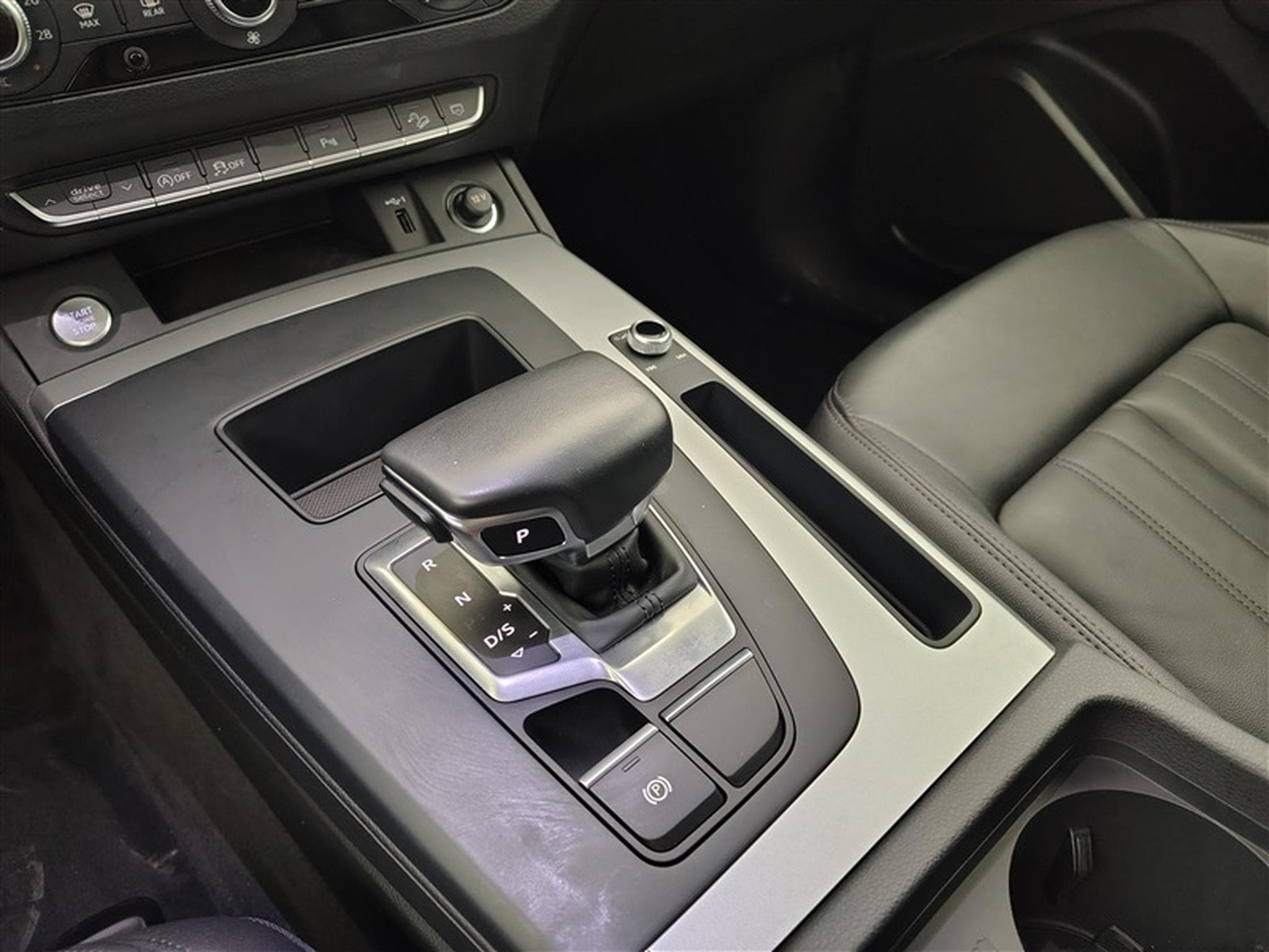 Audi Q5 35 TDi Business Edition Advanced S tronic (2023) - Foto 12