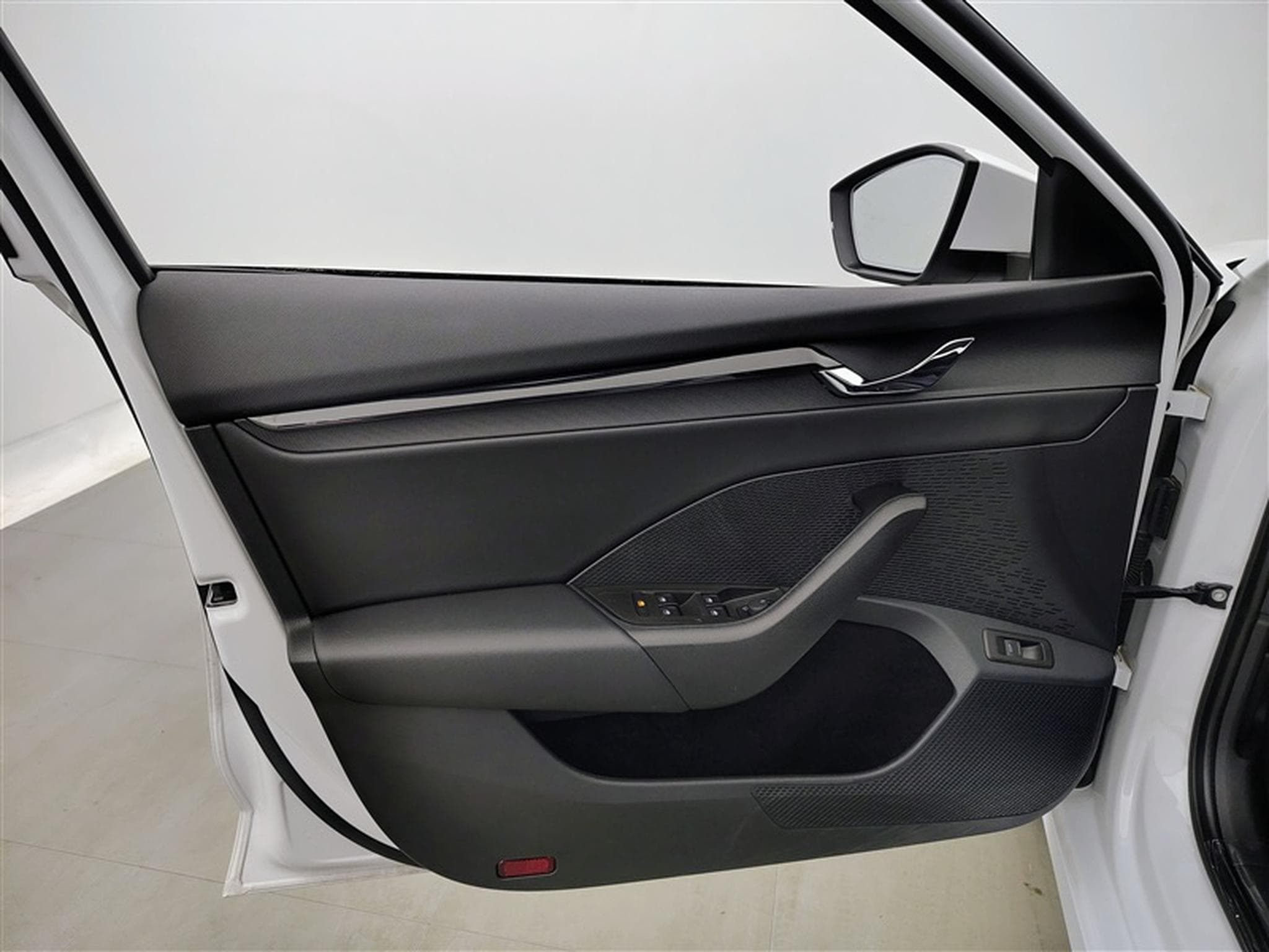 Skoda Octavia SW 1.0 e-TSI DSG Navi Cockpit / Led / PDC av+ar / (2024) - Photo 17