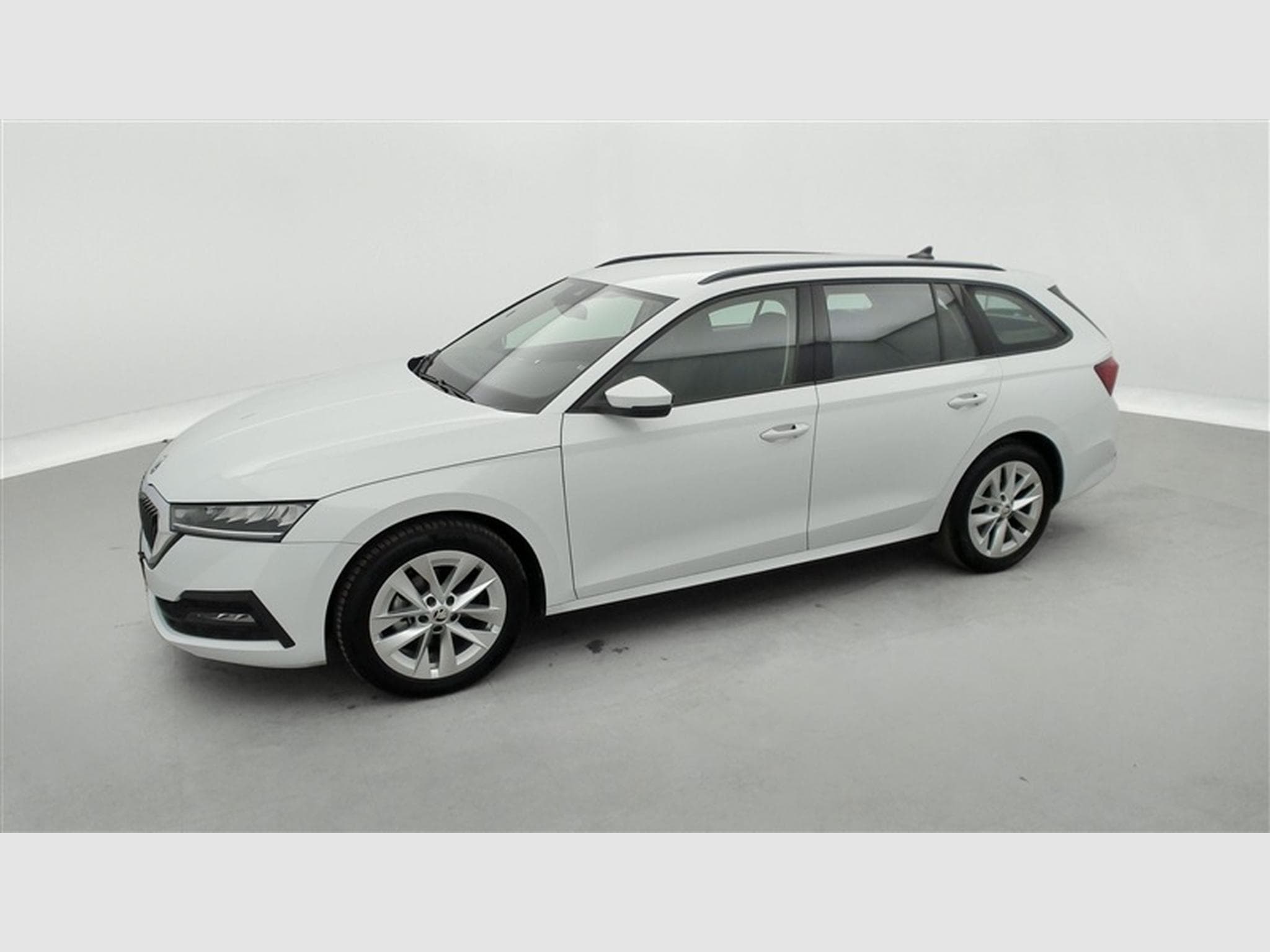 Skoda Octavia SW 1.0 e-TSI DSG Navi Cockpit / Led / PDC av+ar / (2024) - Photo 23