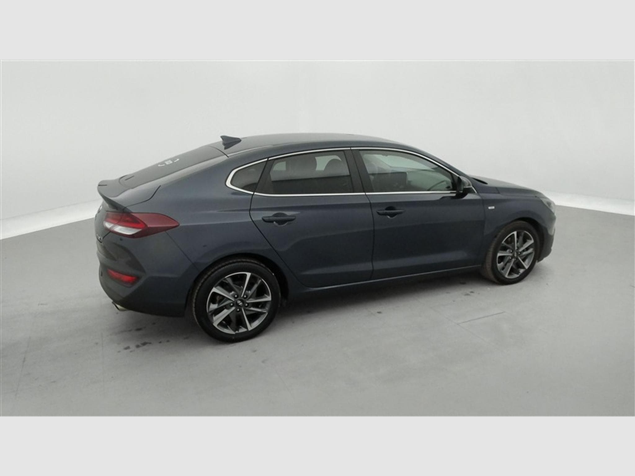 Hyundai i30 Fastback 1.0 T MHEV Sky 7DCT 48V *NAVI/CAM/CUIR/FULL LED* (2023) - Photo 25