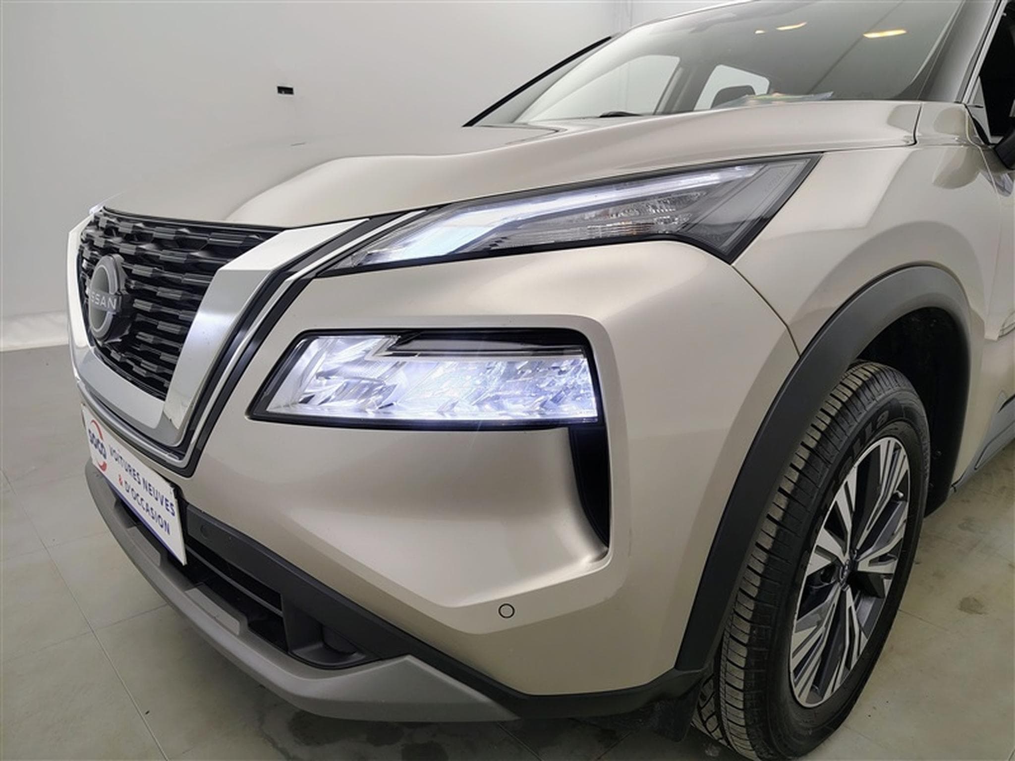 Nissan X-Trail 1.5 DIG-T 2WD N-Connecta 7pl.DCT NAVI / FULL LED (2023) - Photo 15